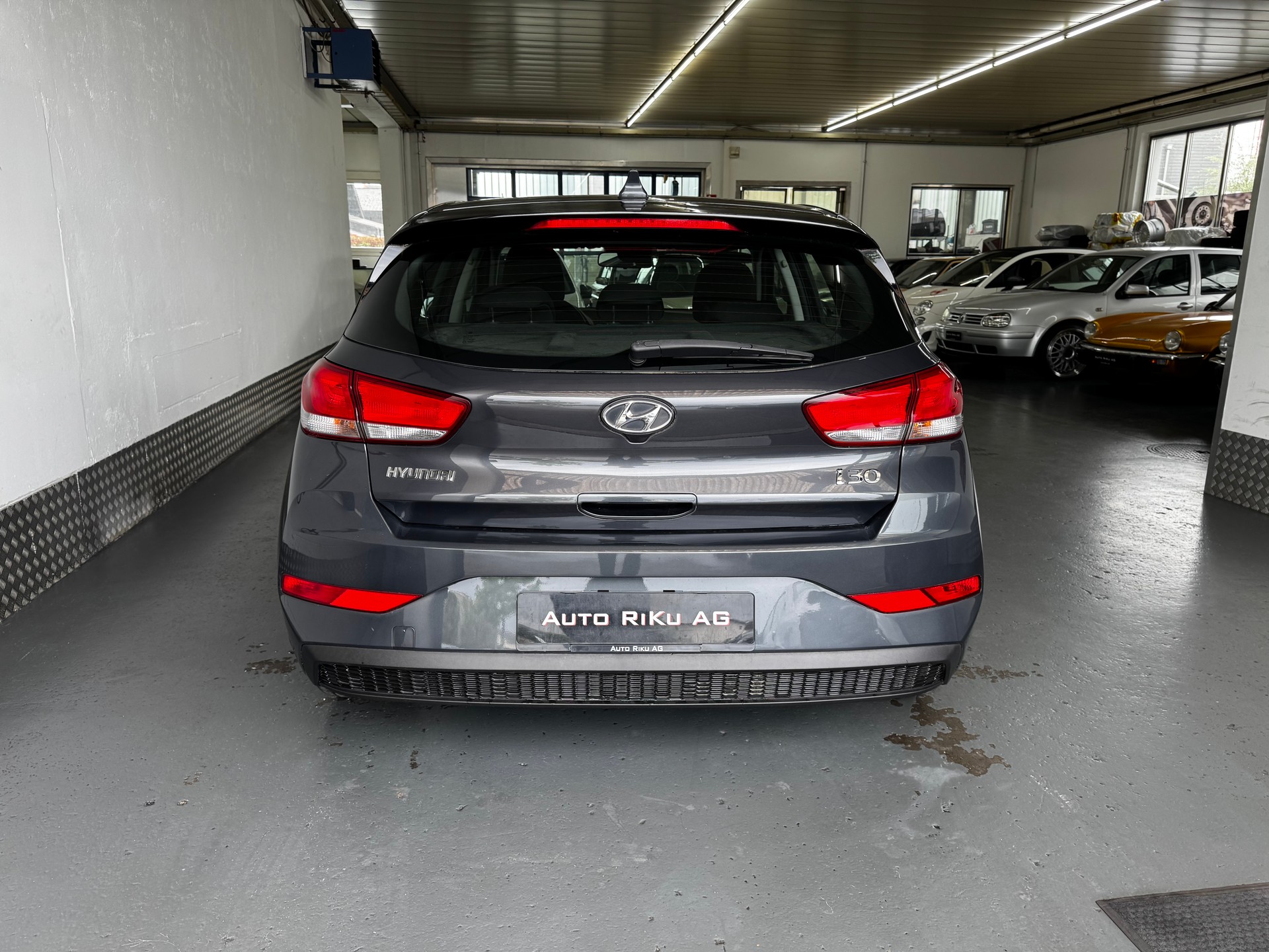 HYUNDAI i30-image-10