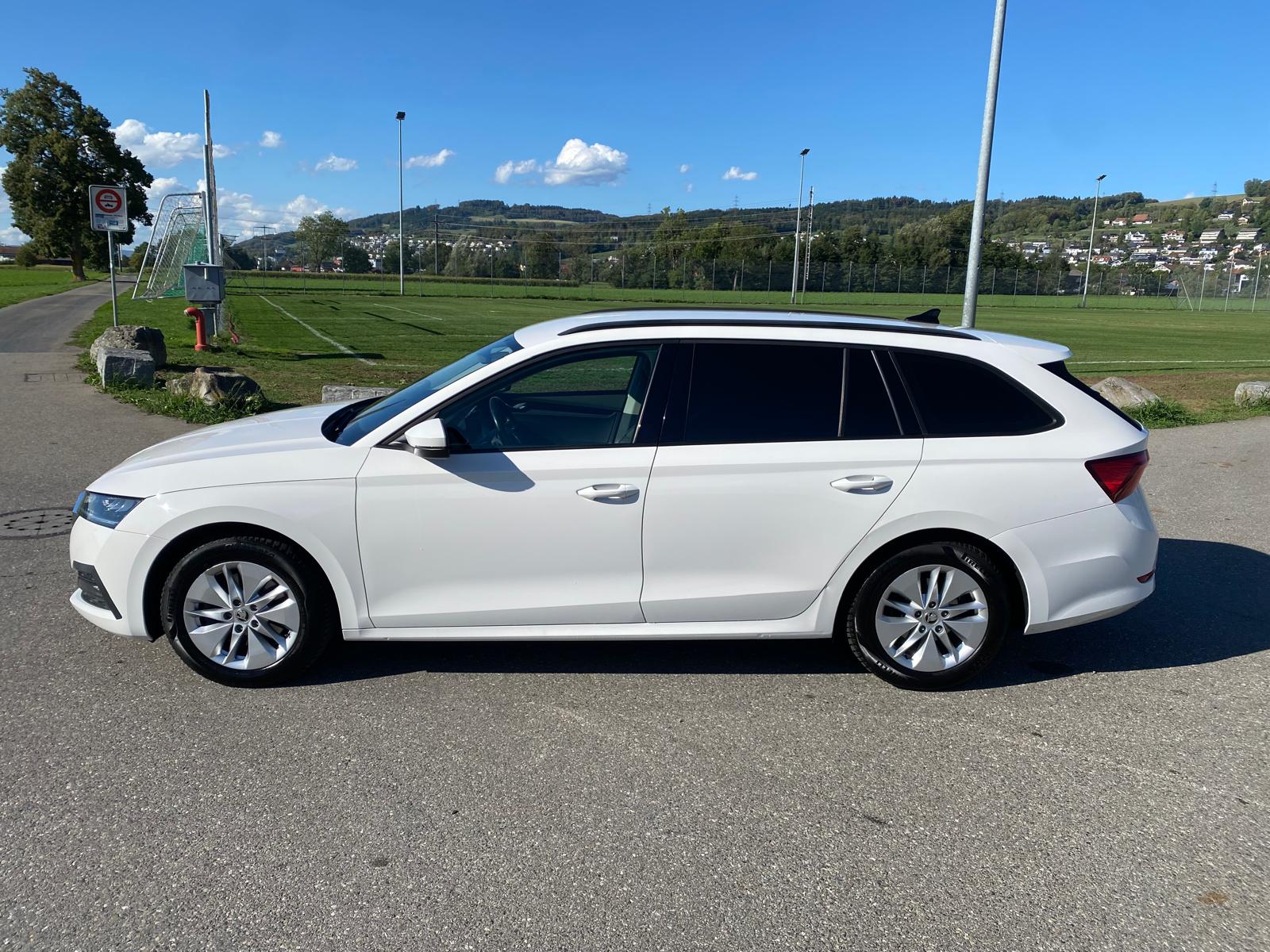 SKODA Octavia Combi 2.0 TDI DSG Ambition 4x4-image-5
