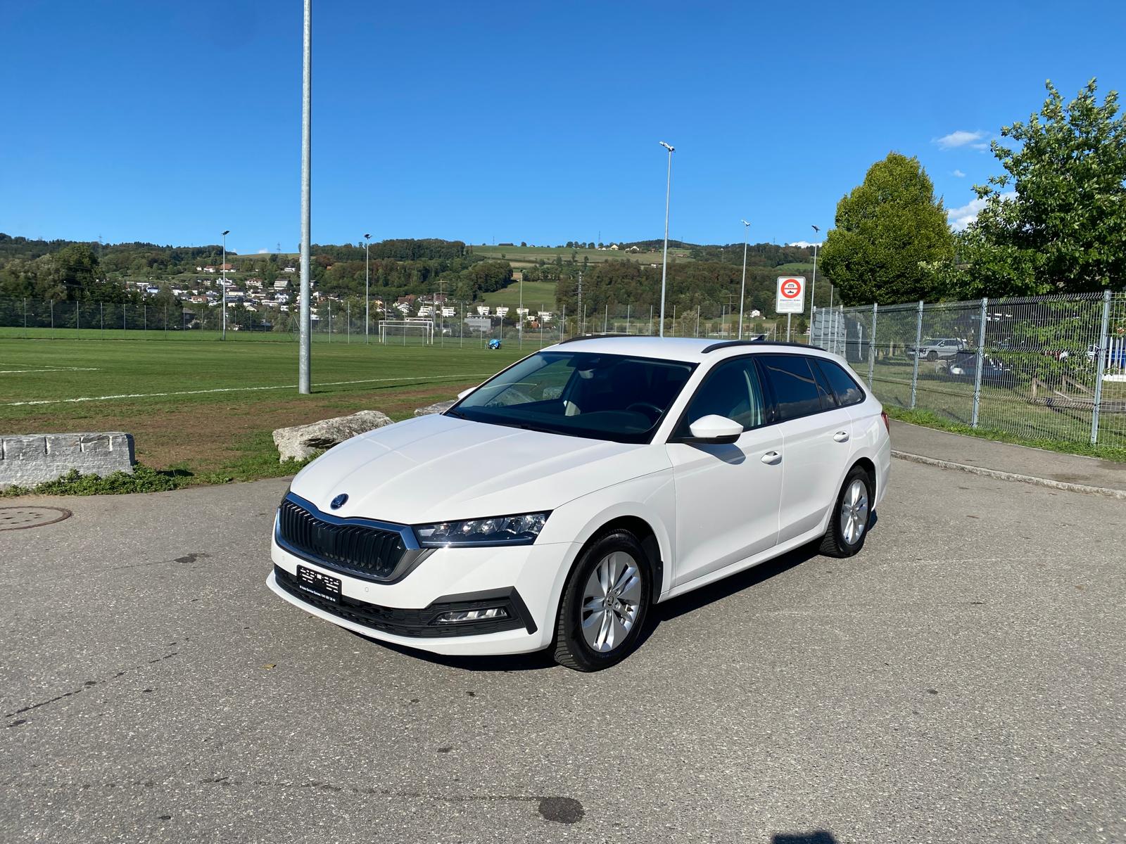 SKODA Octavia Combi 2.0 TDI DSG Ambition 4x4-image-6