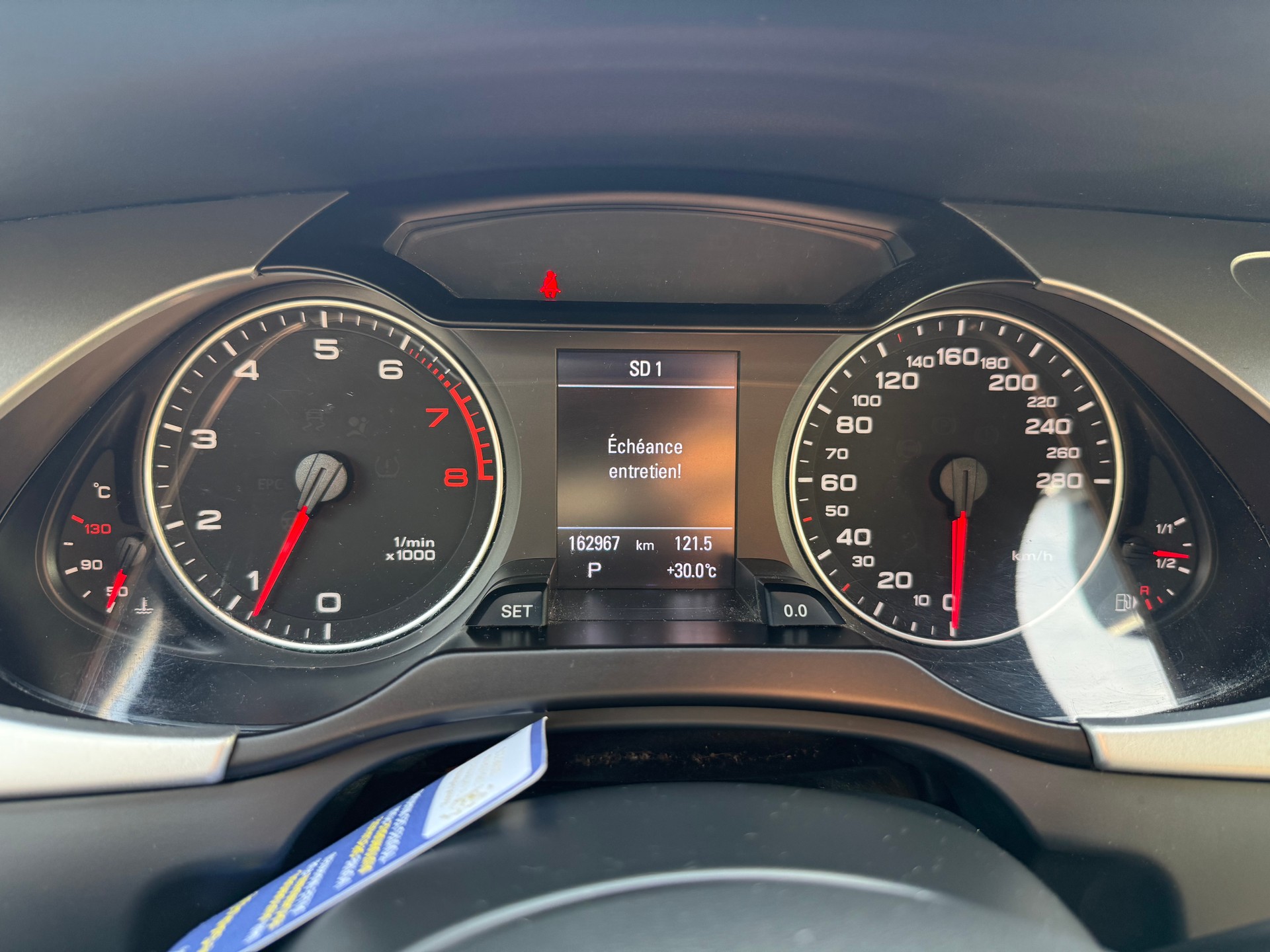 AUDI A4 Avant 2.0 TFSI quattro S-tronic-image-27