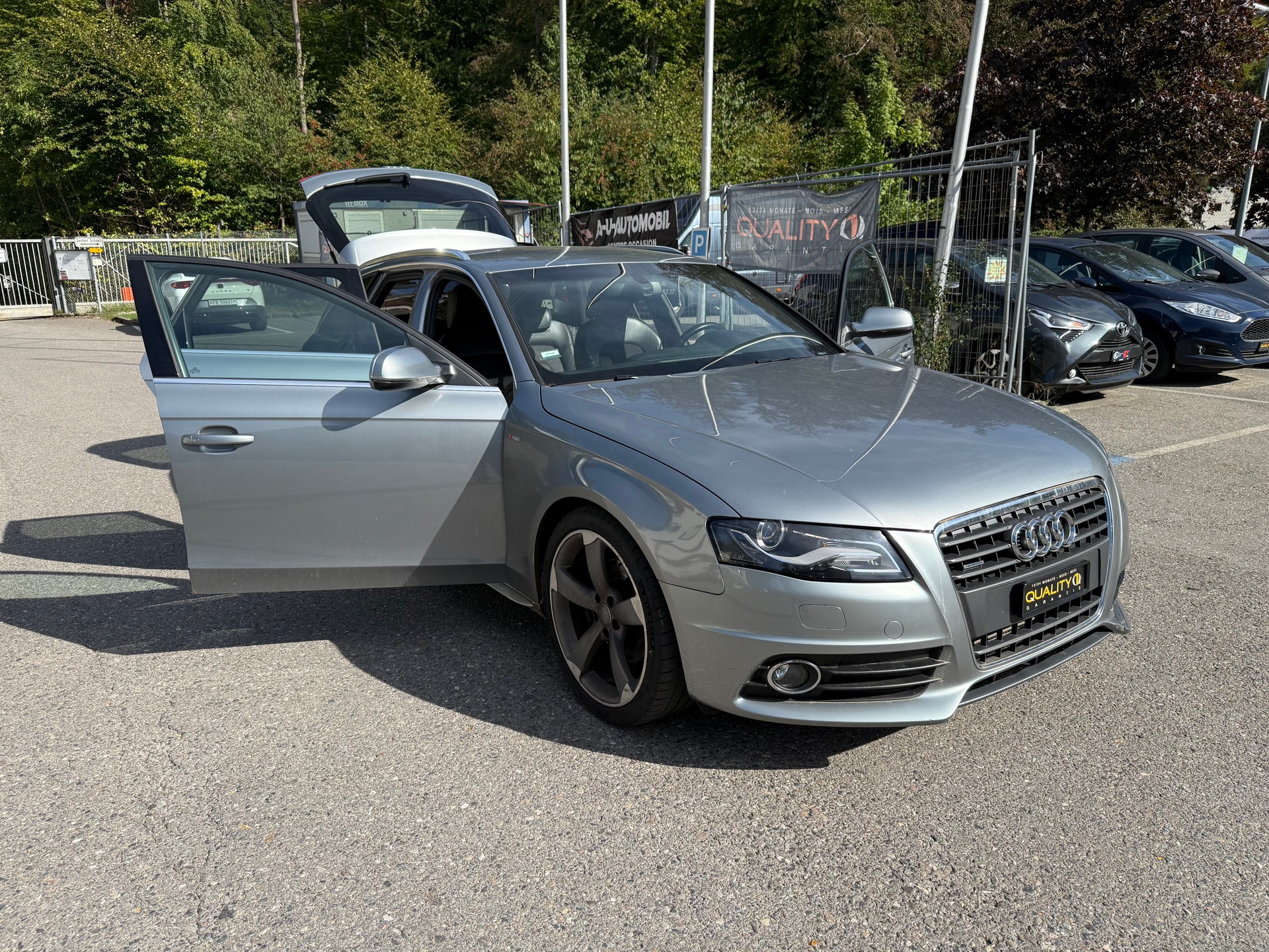 AUDI A4 Avant 2.0 TFSI quattro S-tronic-image-22