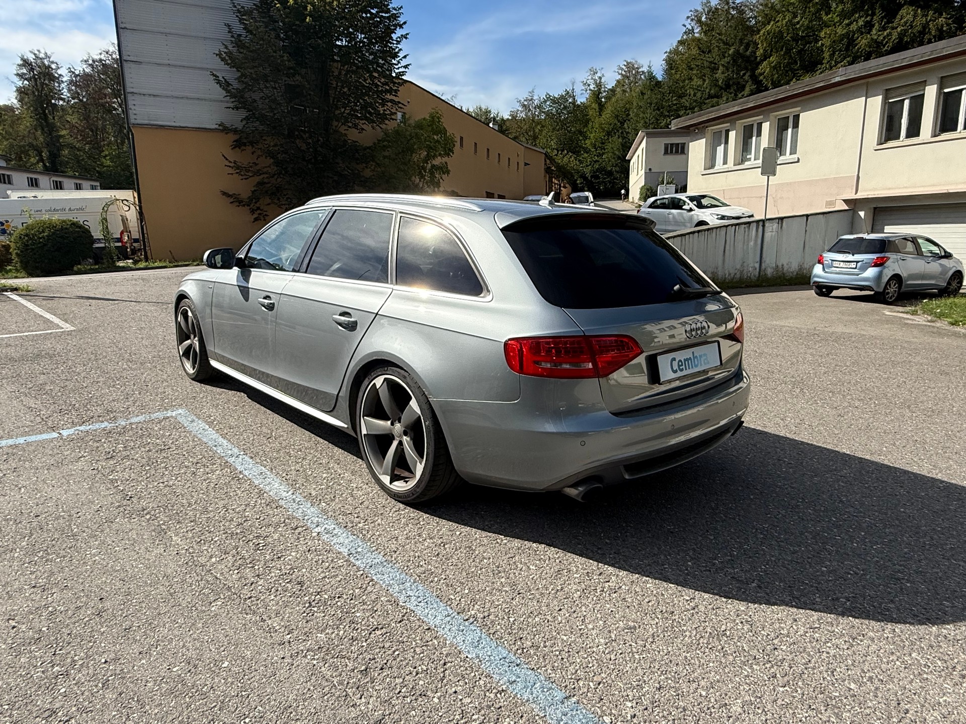 AUDI A4 Avant 2.0 TFSI quattro S-tronic-image-3