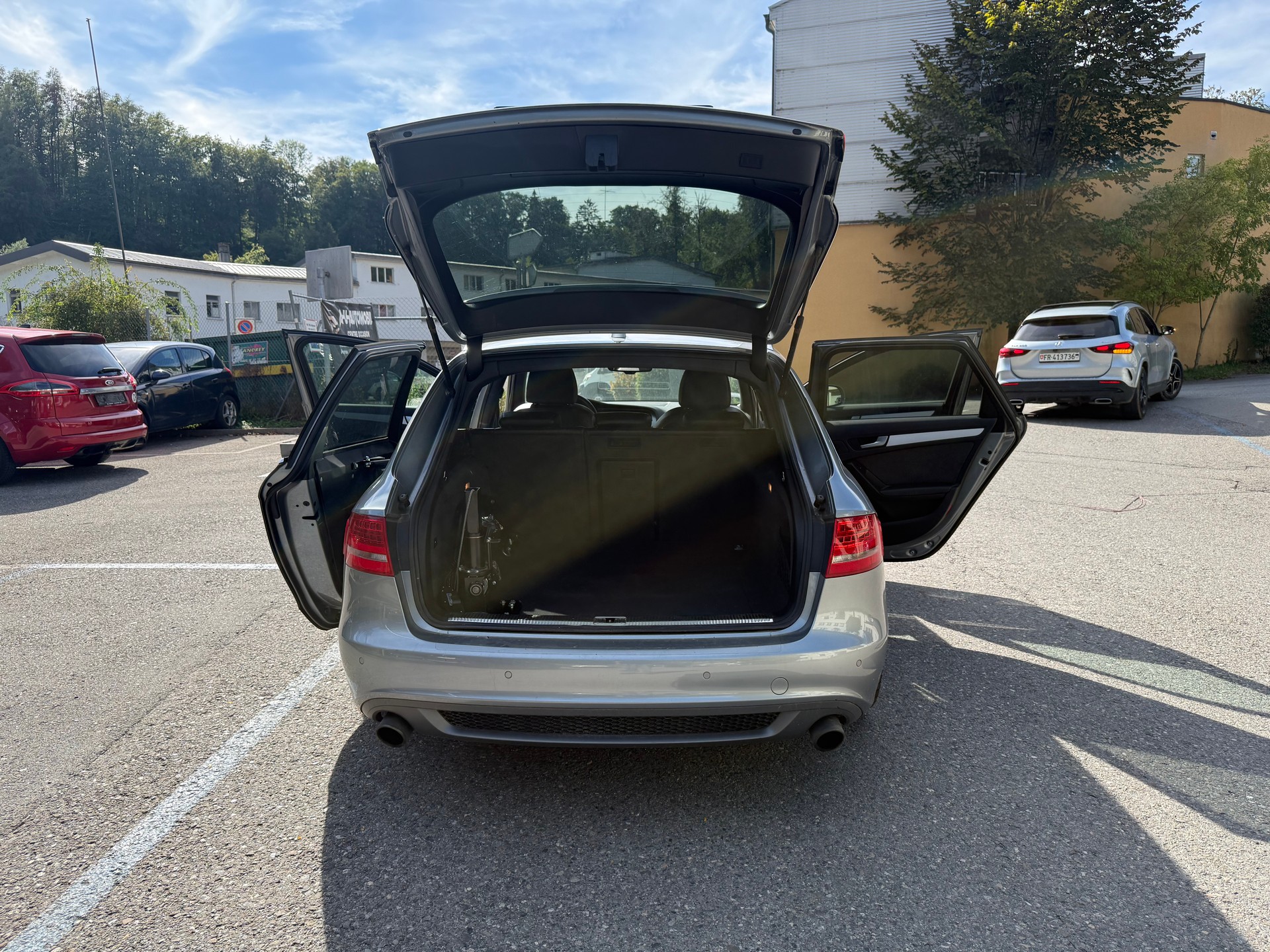 AUDI A4 Avant 2.0 TFSI quattro S-tronic-image-19