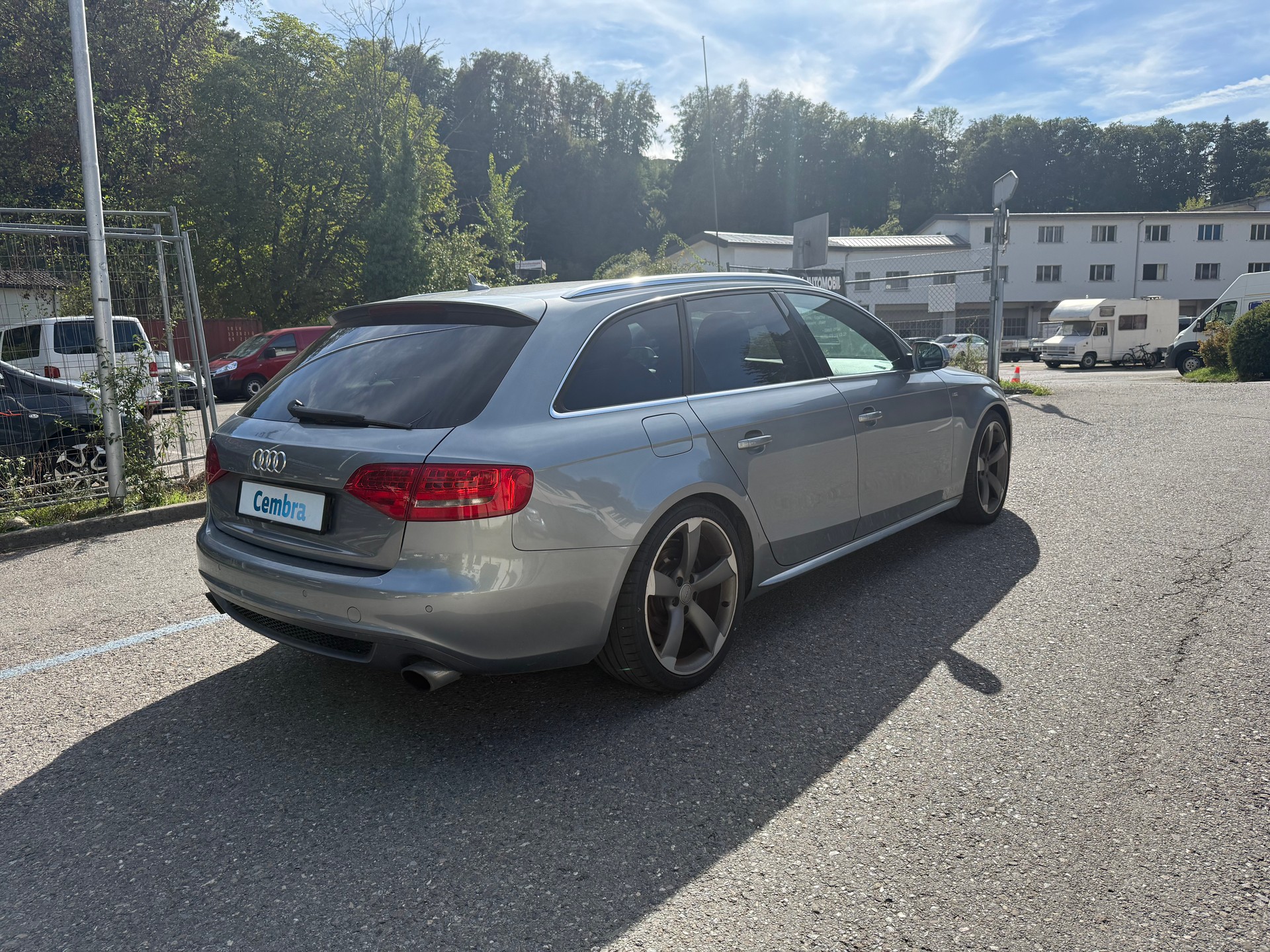 AUDI A4 Avant 2.0 TFSI quattro S-tronic-image-5