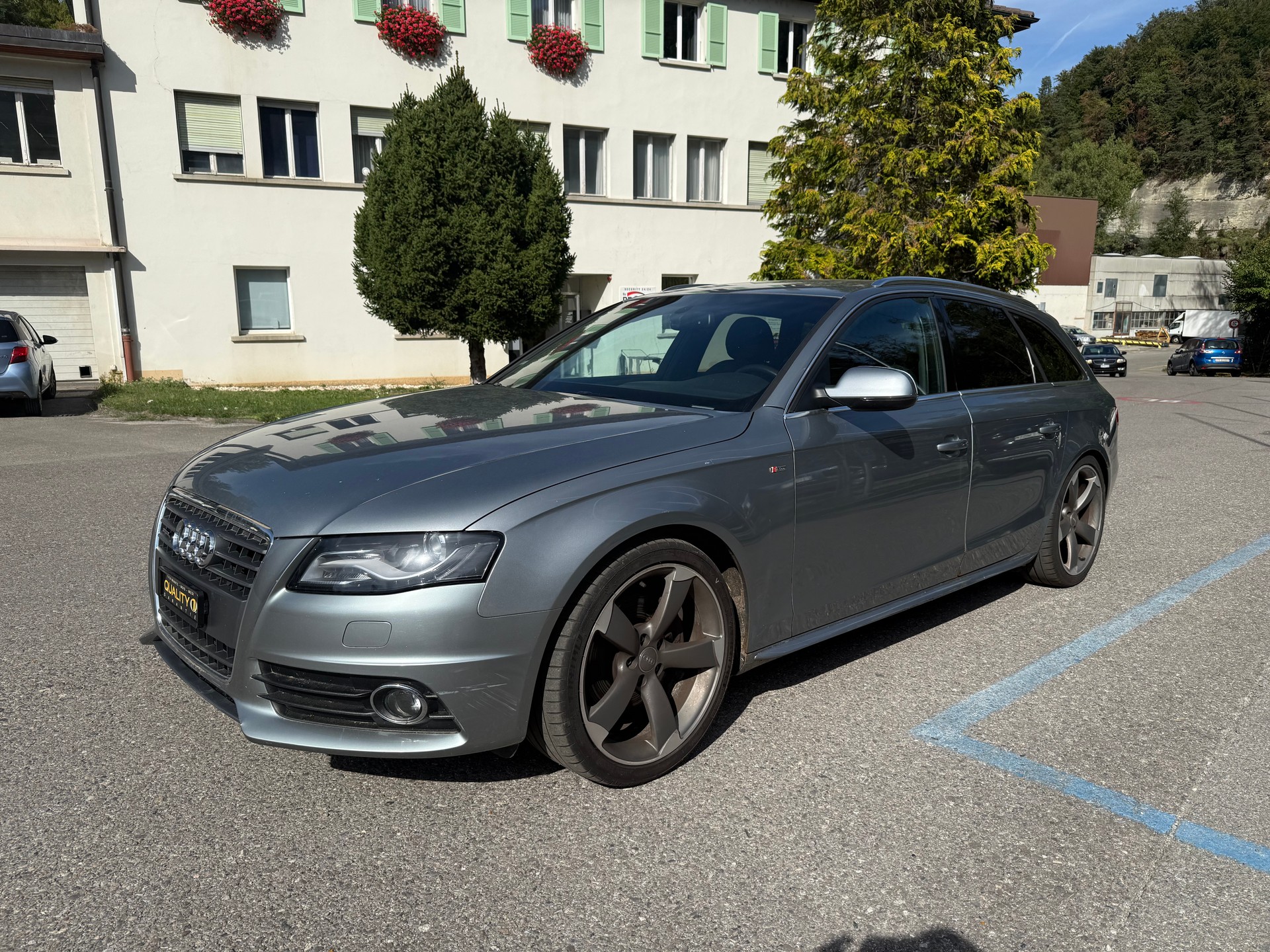 AUDI A4 Avant 2.0 TFSI quattro S-tronic-image-0