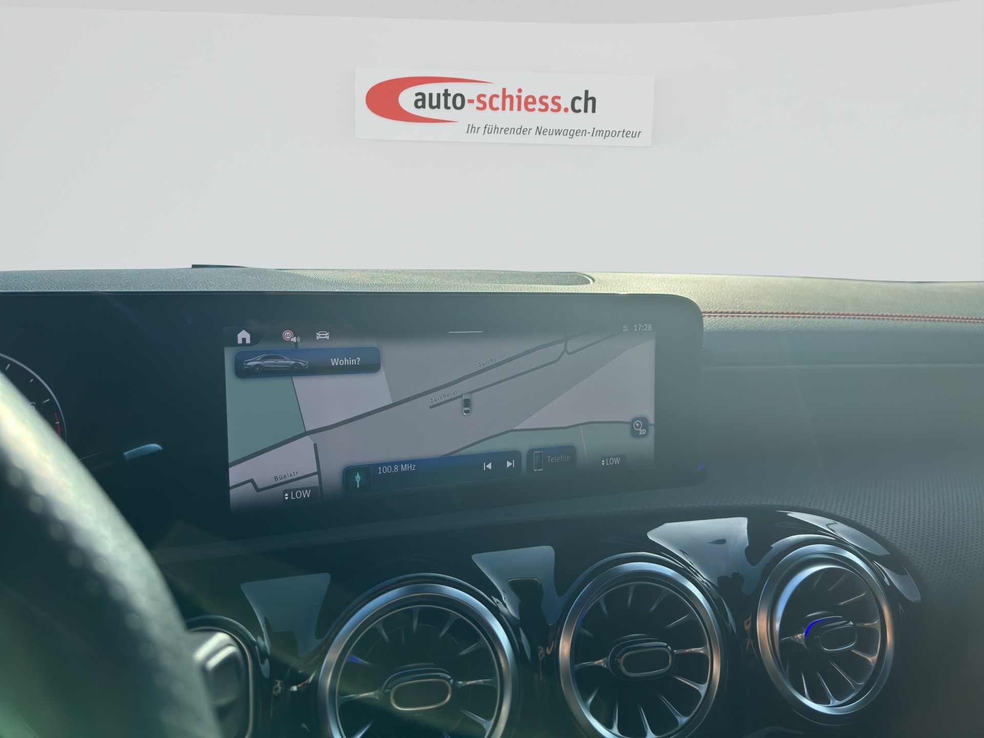 MERCEDES-BENZ CLA 220 4M AMG Line-showroom-element-1