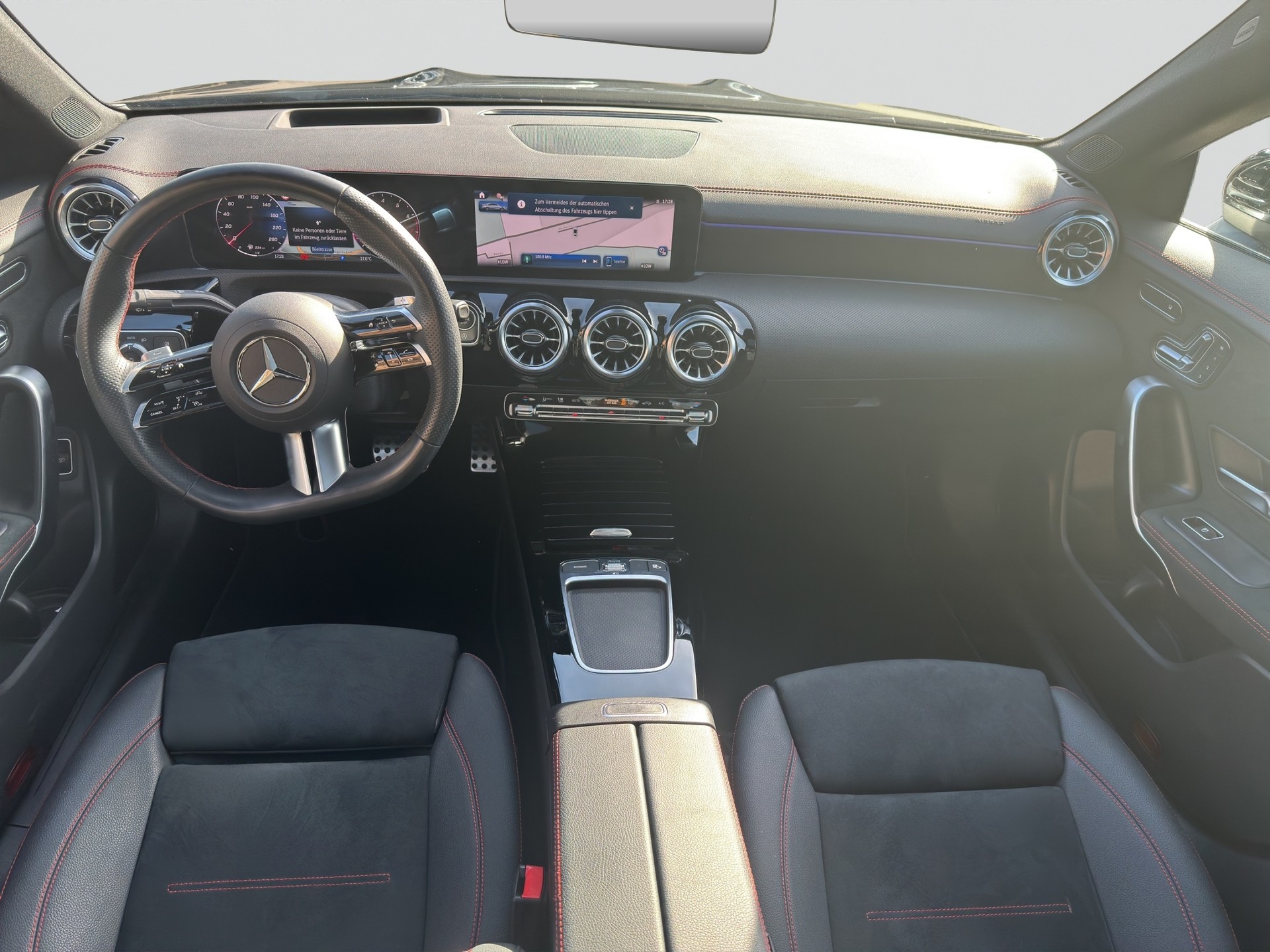 MERCEDES-BENZ CLA 220 4M AMG Line-image-5