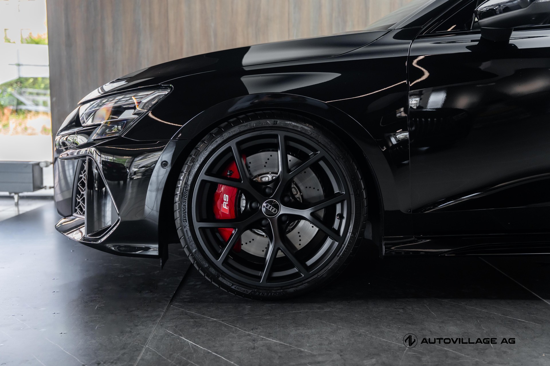 AUDI RS3 Sportback 2.5 TSI quattro S-tronic | All Black | Werksgarantie bis 2031-image-31