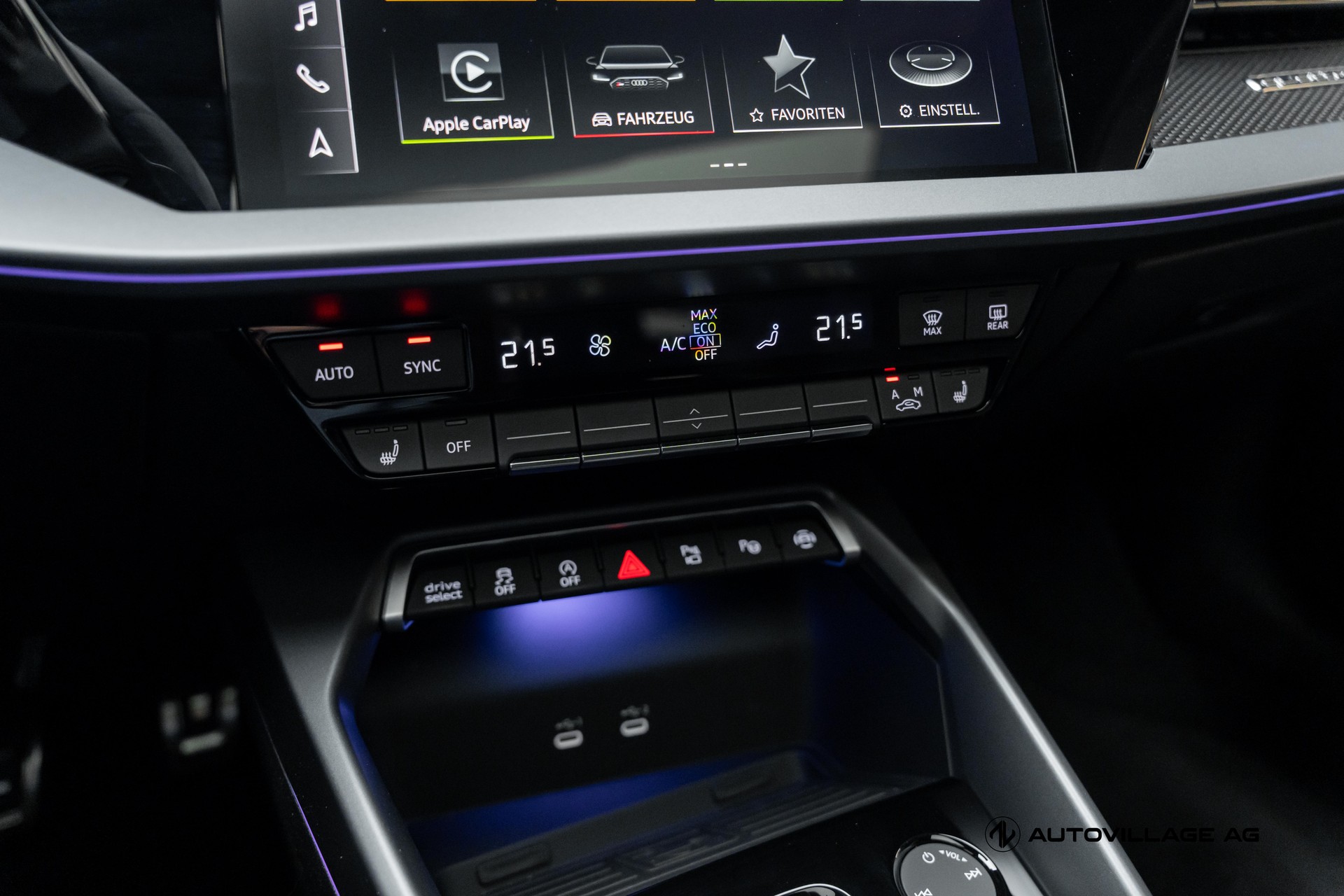 AUDI RS3 Sportback 2.5 TSI quattro S-tronic | All Black | Werksgarantie bis 2031-image-12