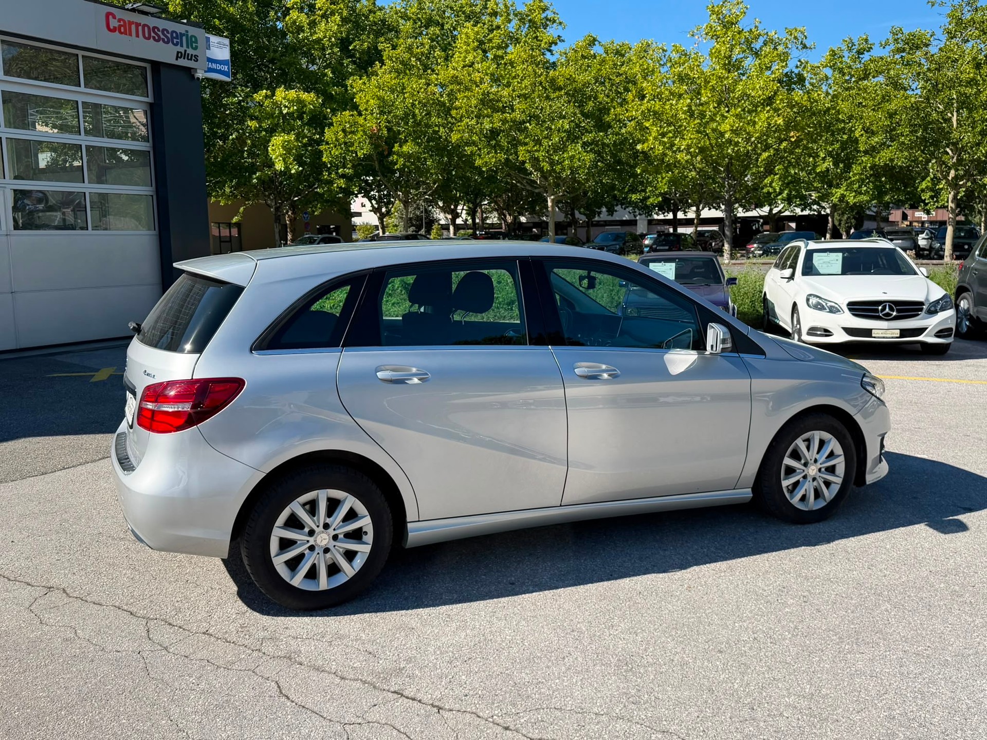 MERCEDES-BENZ B 220 Urban 4Matic 7G-DCT-image-1