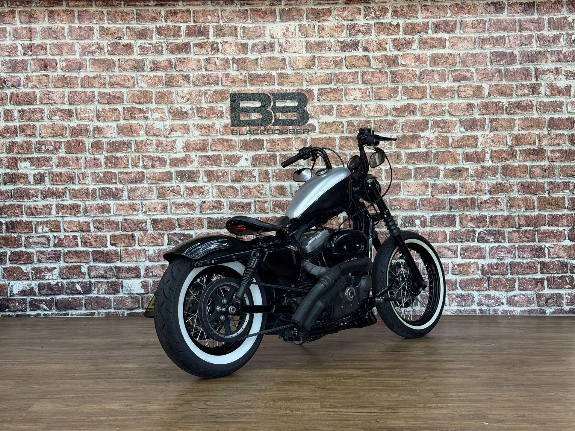 HARLEY-DAVIDSON XL 1200 N Sportster Nightster-showroom-element-1
