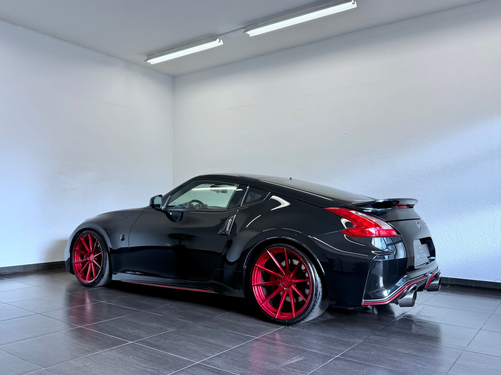 NISSAN 370 Z nismo V2-image-9