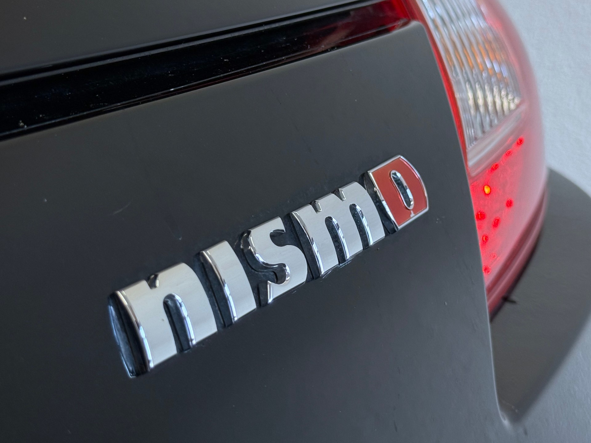 NISSAN 370 Z nismo V2-image-12