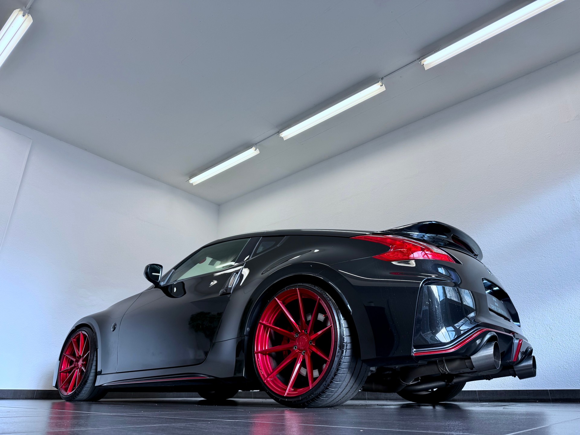 NISSAN 370 Z nismo V2-image-7