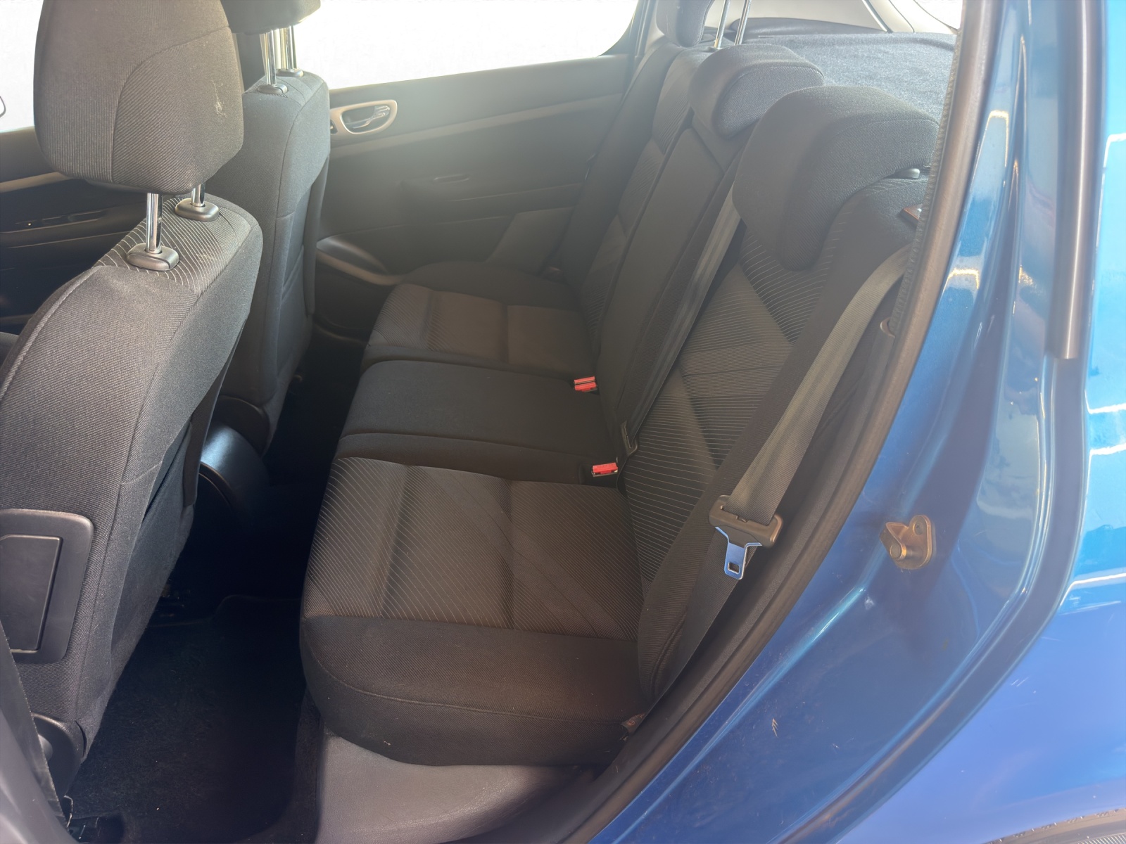 PEUGEOT 307 2.0 HDI XS-image-11