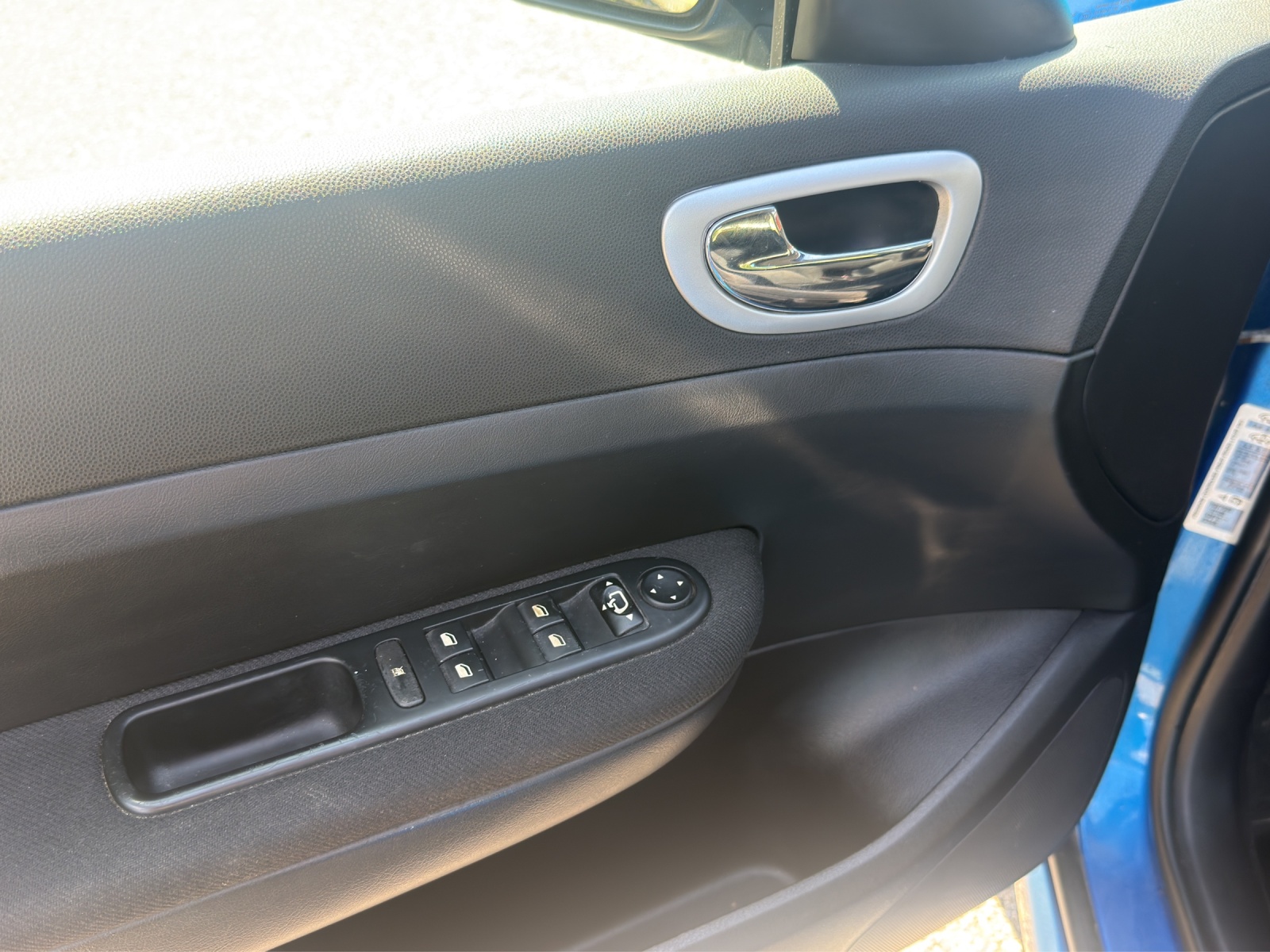 PEUGEOT 307 2.0 HDI XS-image-18