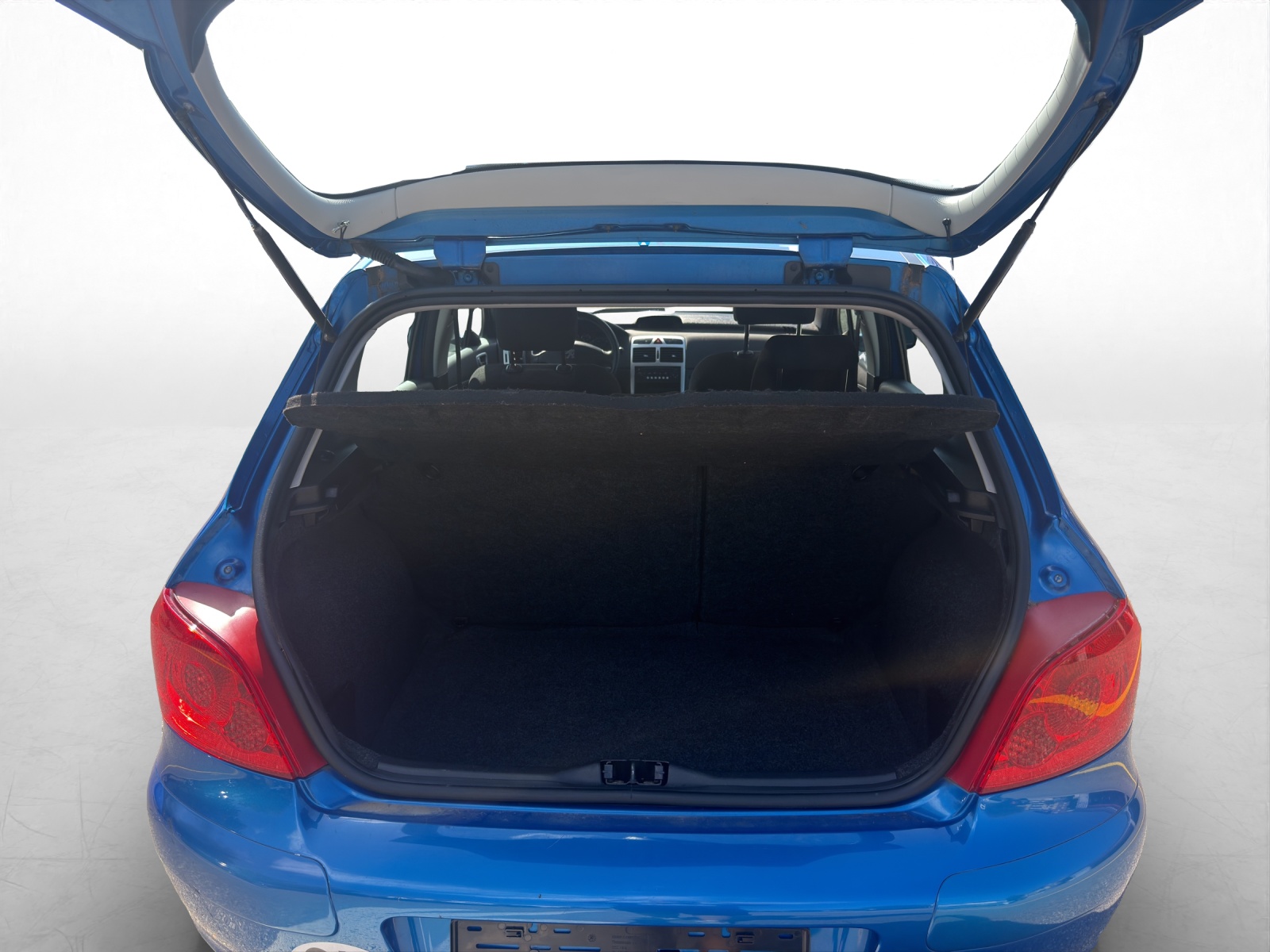PEUGEOT 307 2.0 HDI XS-image-15