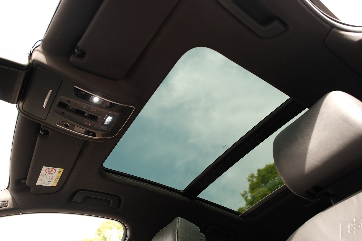 AUDI 2.0 TDI 150 S-Tronic-image-5
