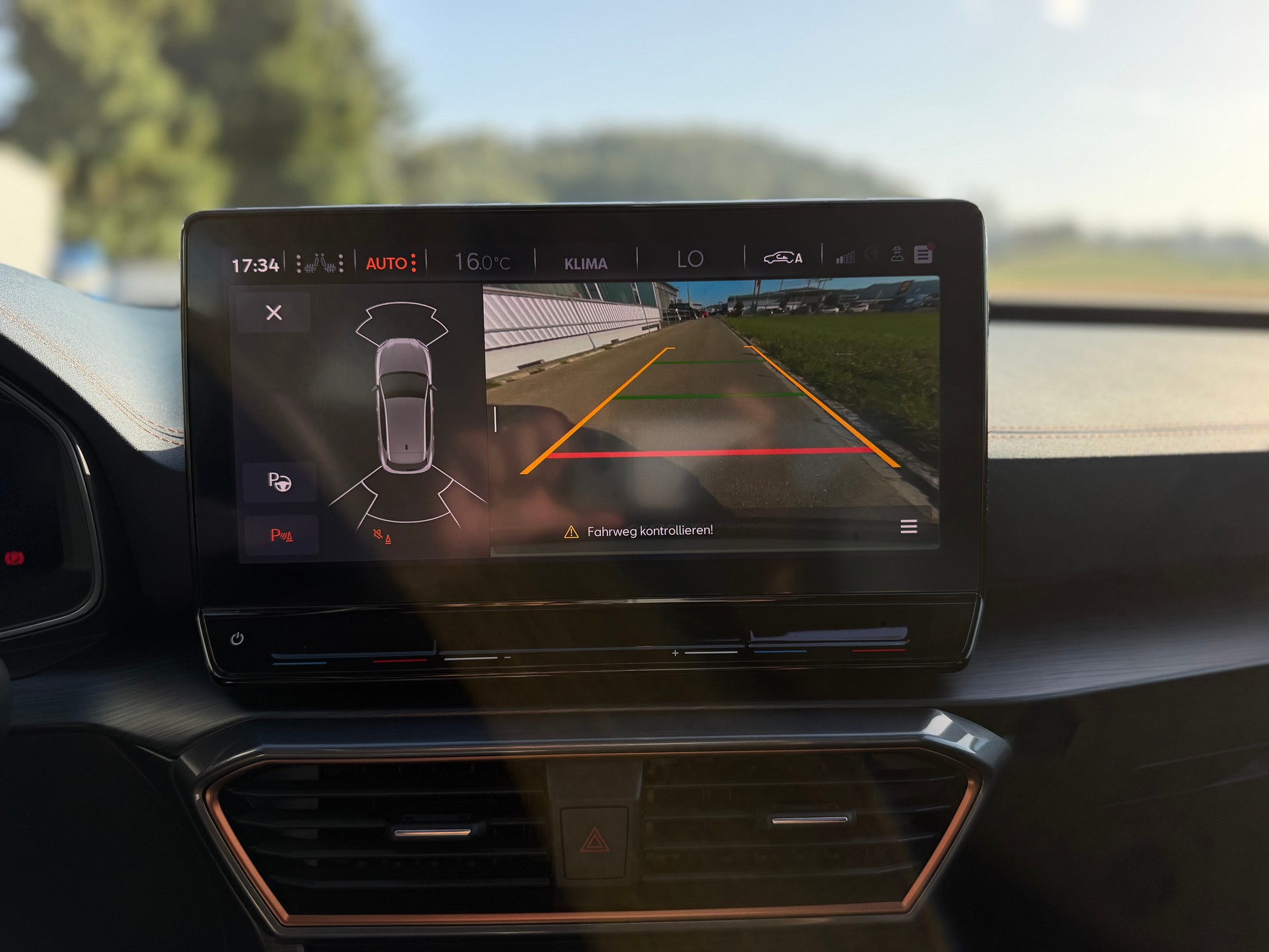 CUPRA LEON VZ 2.0 TSI DSG-image-17