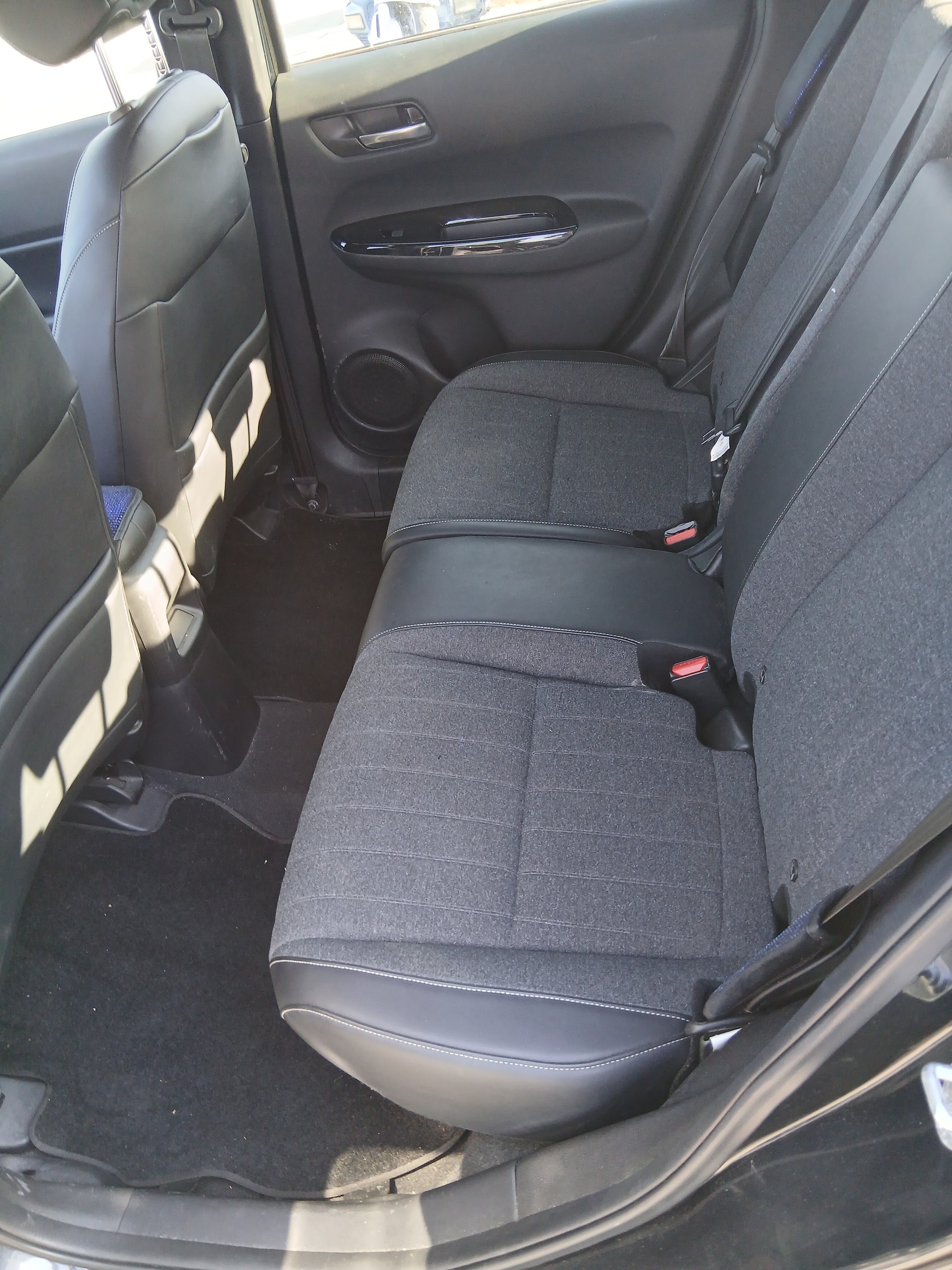 HONDA Jazz 1.5i-MMD Executive E-CVT-image-5