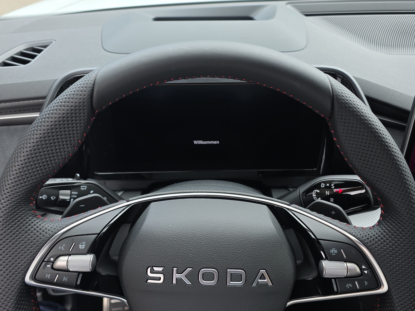 SKODA Kodiaq 2.0 TSI RS 4x4-image-6