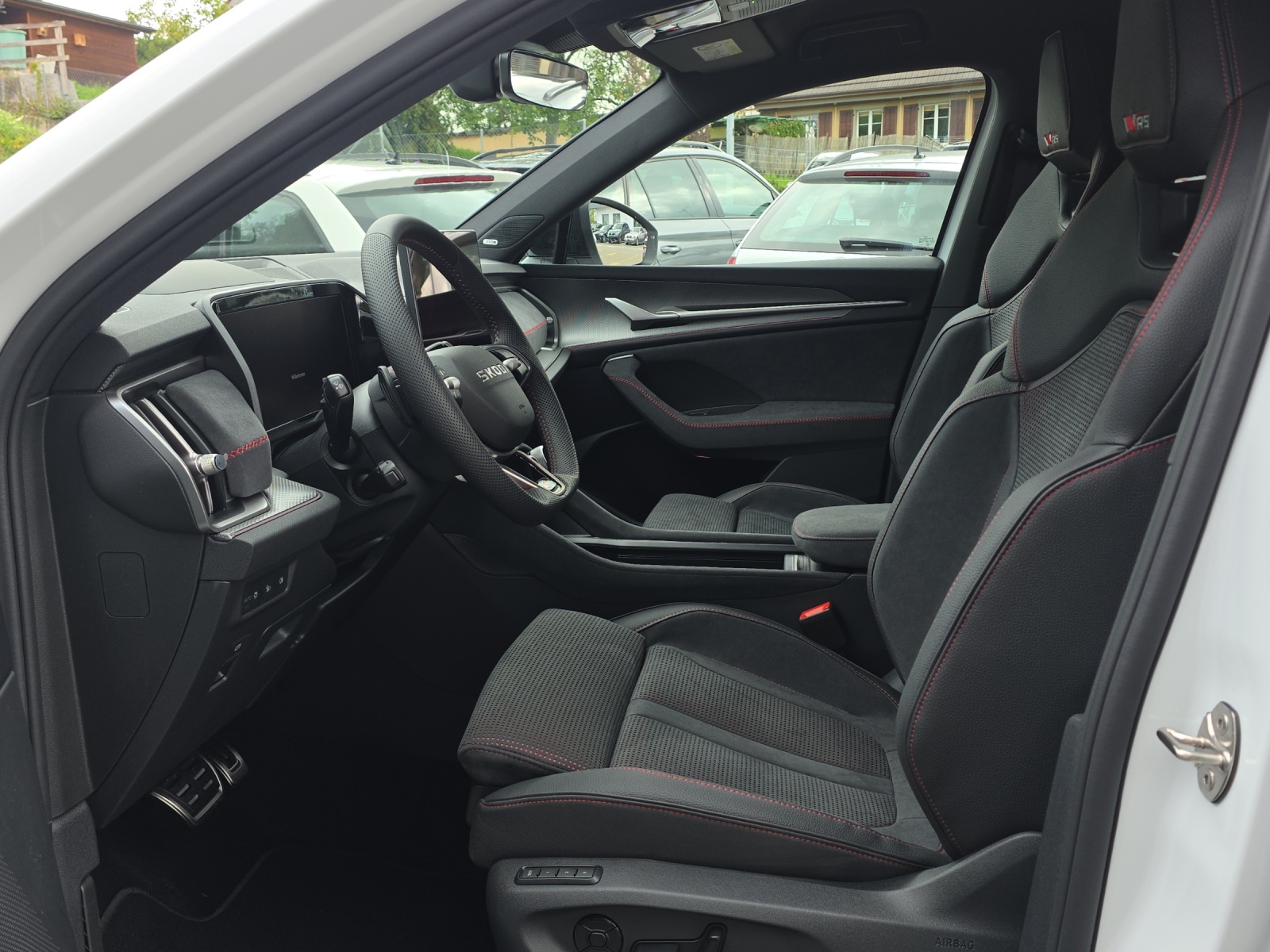 SKODA Kodiaq 2.0 TSI RS 4x4-image-5