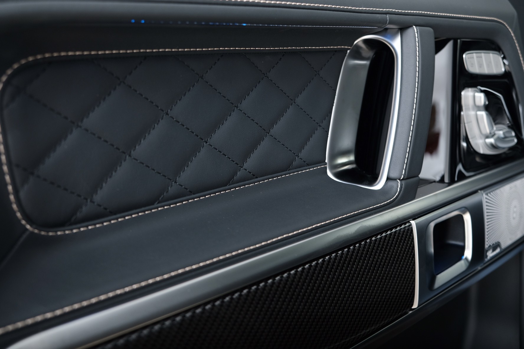 MERCEDES-BENZ G 63 AMG W465-image-12