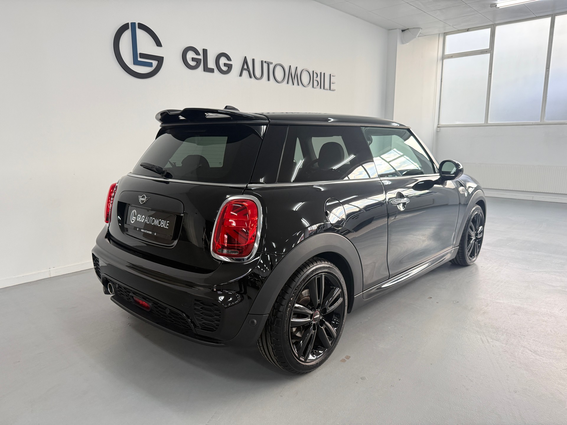 MINI One Steptronic DKG JCW-image-3