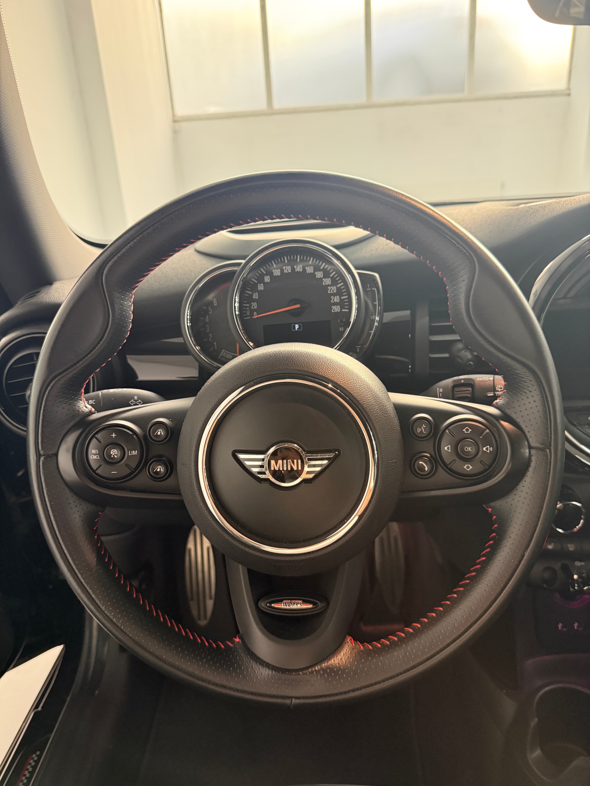 MINI One Steptronic DKG JCW-image-10