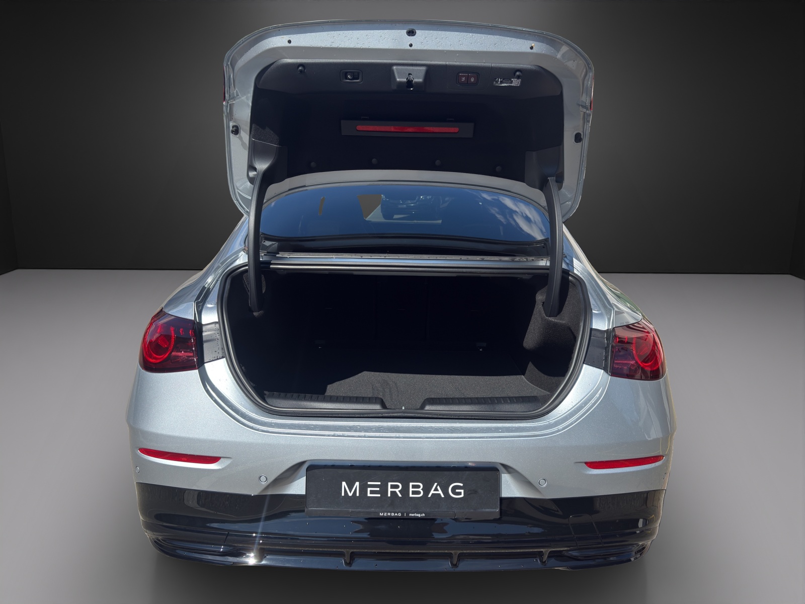 MERCEDES-BENZ CLA 220 8G-DCT 4Matic-image-12