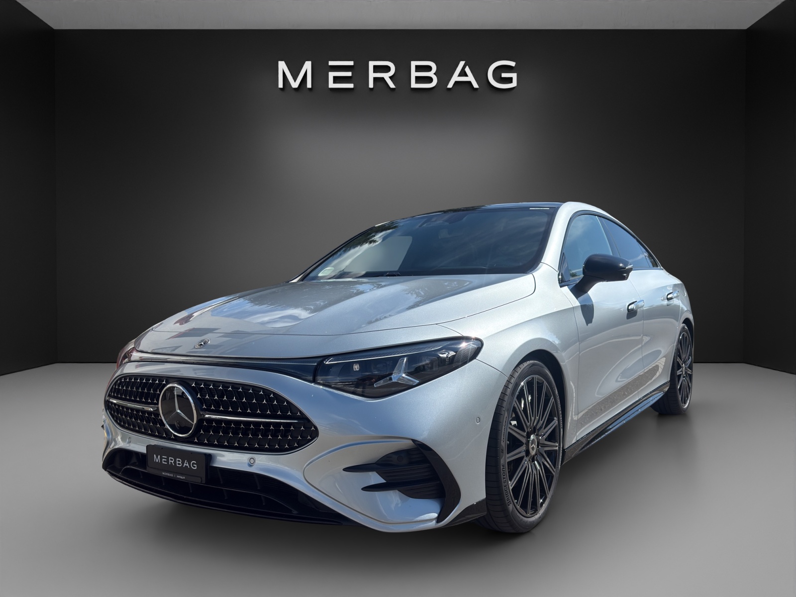 MERCEDES-BENZ CLA 220 8G-DCT 4Matic-image-2