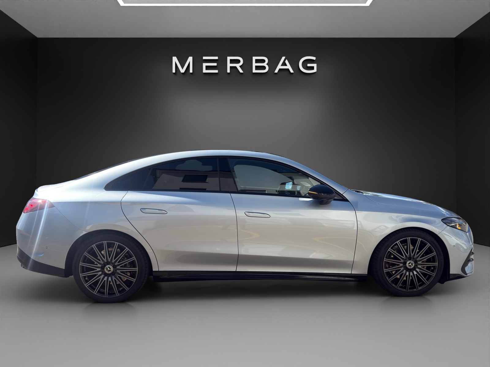 MERCEDES-BENZ CLA 220 8G-DCT 4Matic-image-6