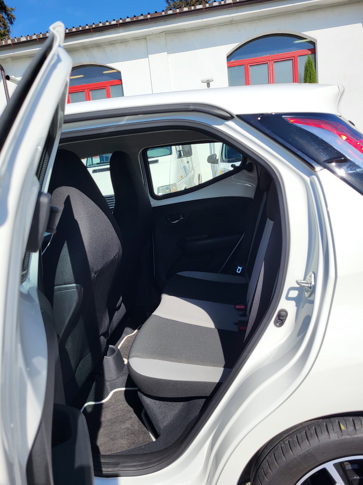 TOYOTA Aygo 1.0 VVT-i Trend MultiMode-image-12