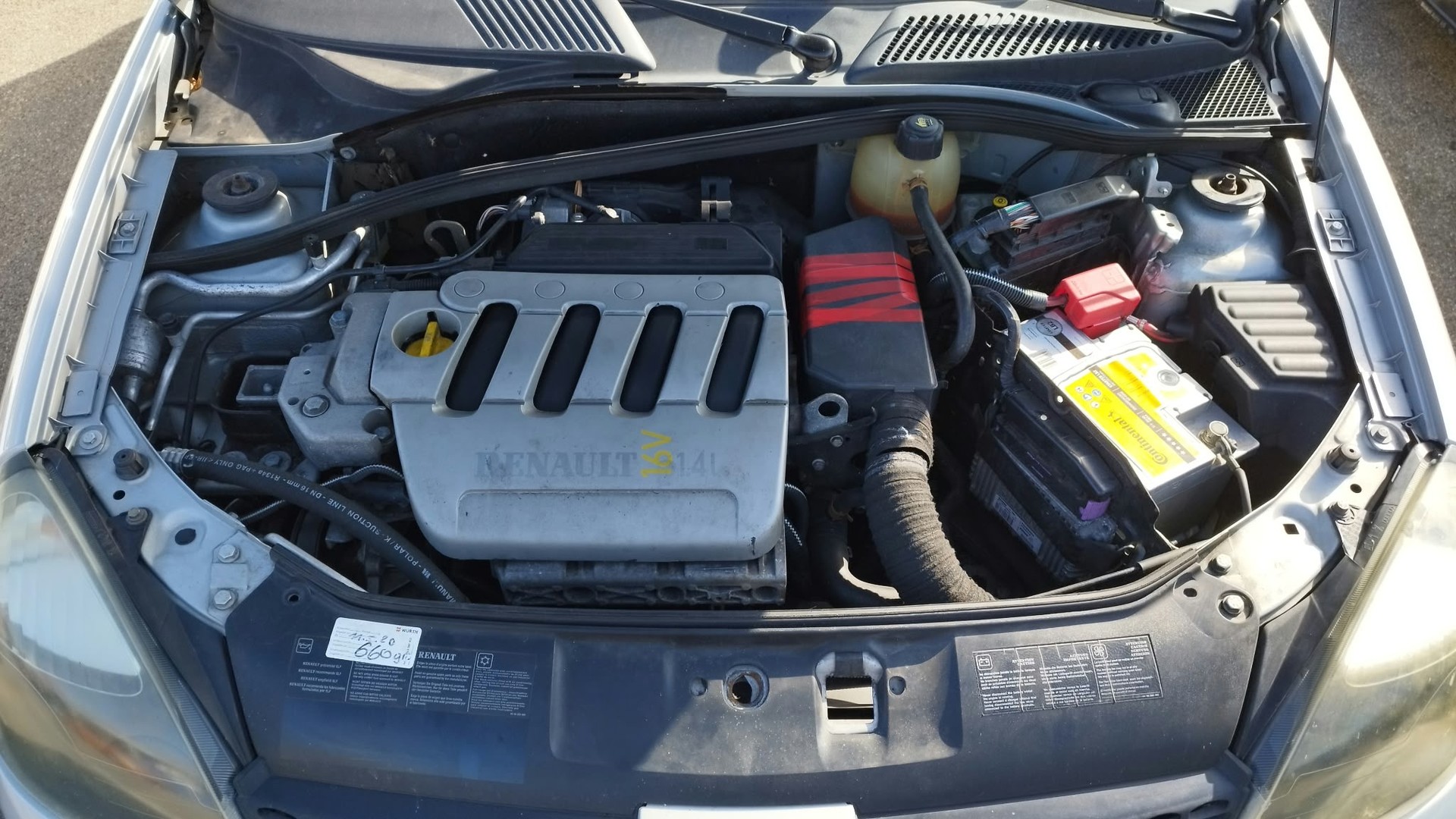 RENAULT Clio 1.4 16V Expression Confort-image-6