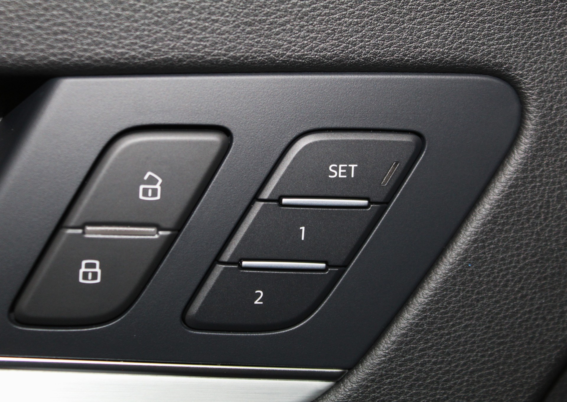 AUDI Q5 45 TFSI S-line quattro S-tronic S line Sportpaket / AHK / S Sportsitze / CH-Fahrzeug-image-18