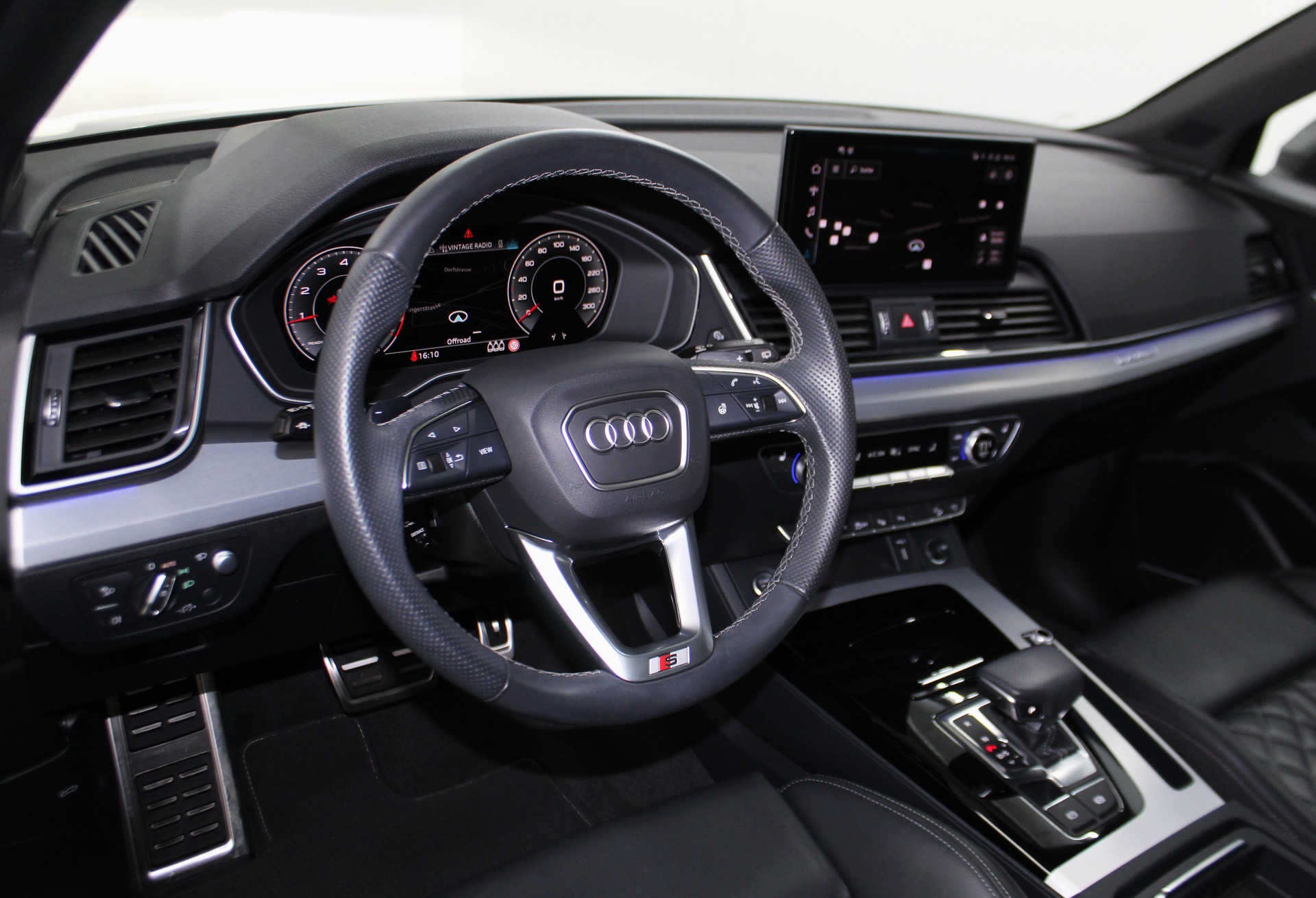 AUDI Q5 45 TFSI S-line quattro S-tronic S line Sportpaket / AHK / S Sportsitze / CH-Fahrzeug-image-10