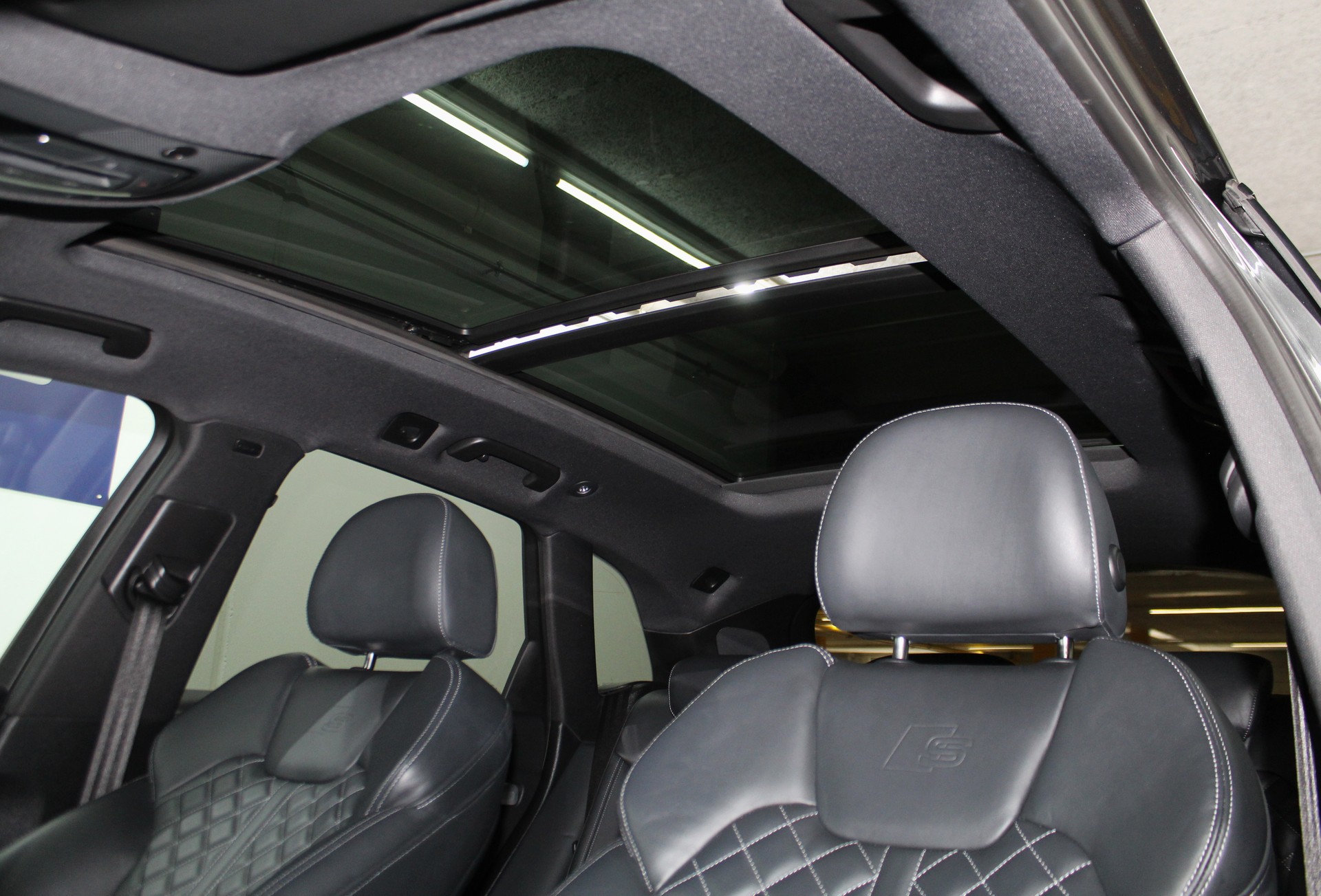 AUDI Q5 45 TFSI S-line quattro S-tronic S line Sportpaket / AHK / S Sportsitze / CH-Fahrzeug-image-8