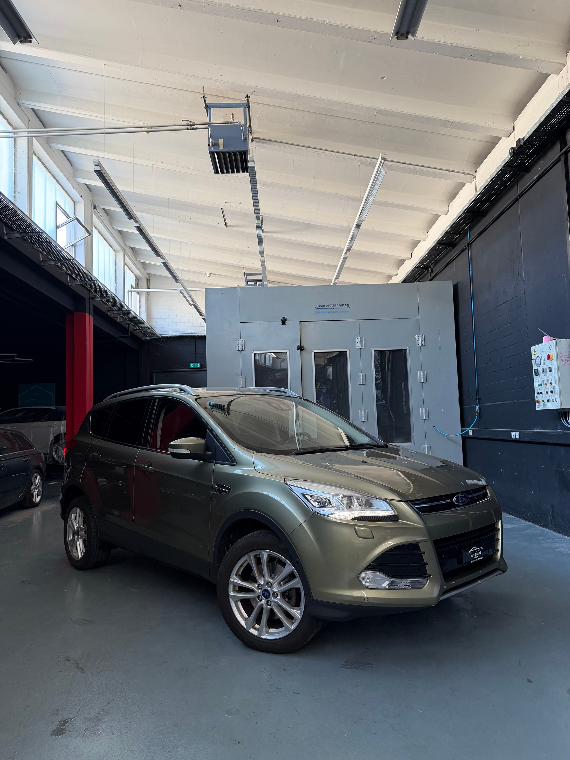 FORD Kuga 1.6 SCTi Titanium 4WD Automatic-image-0