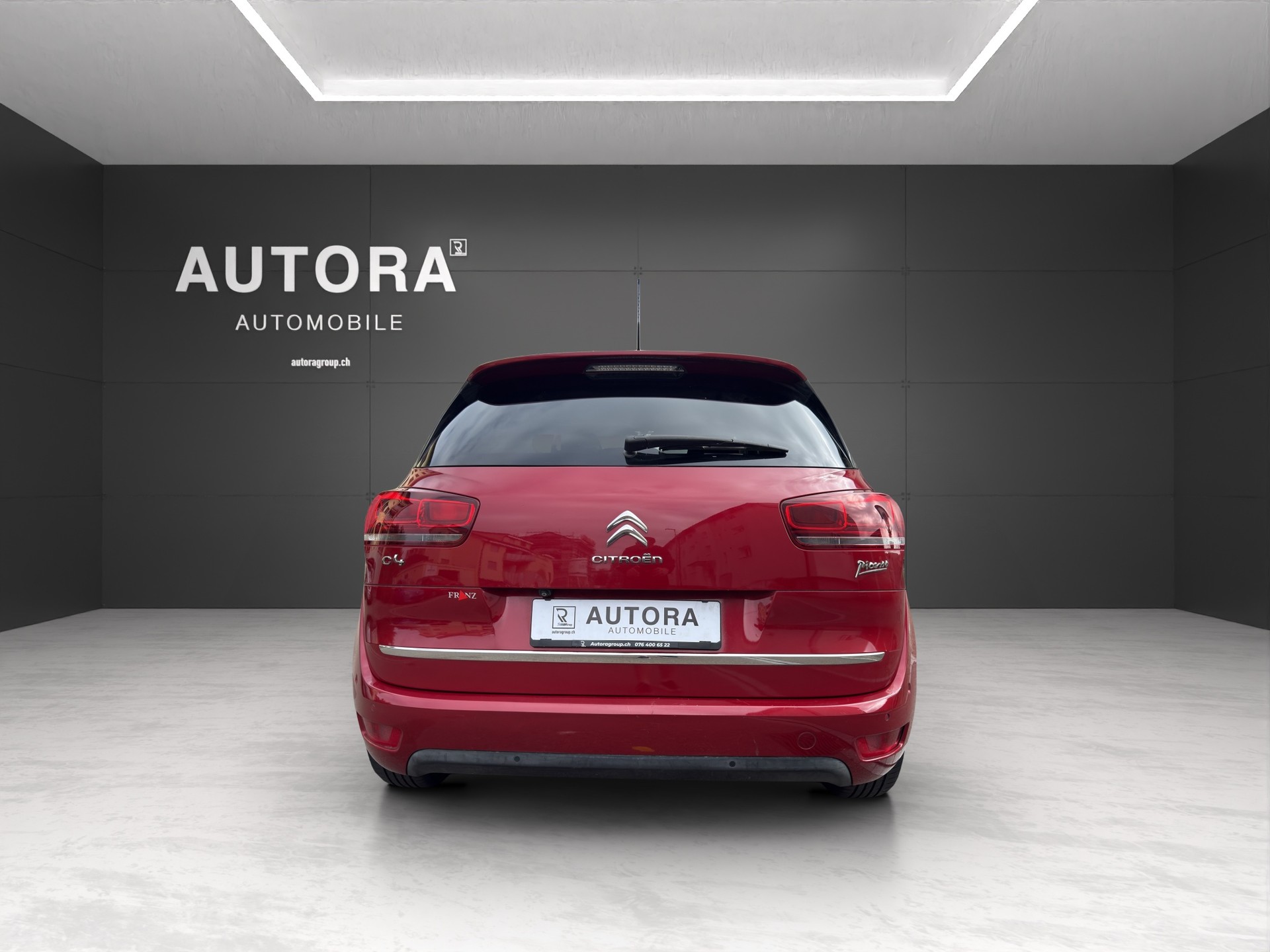 CITROEN C4 Picasso 1.6 e-HDi Attraction ETG6-image-4