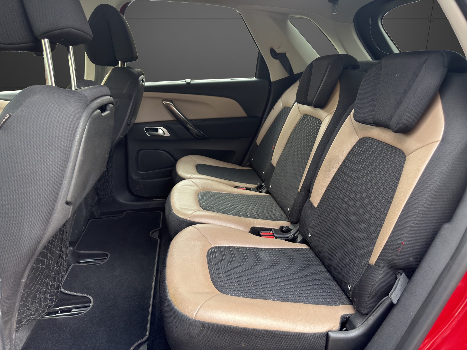 CITROEN C4 Picasso 1.6 e-HDi Attraction ETG6-image-13