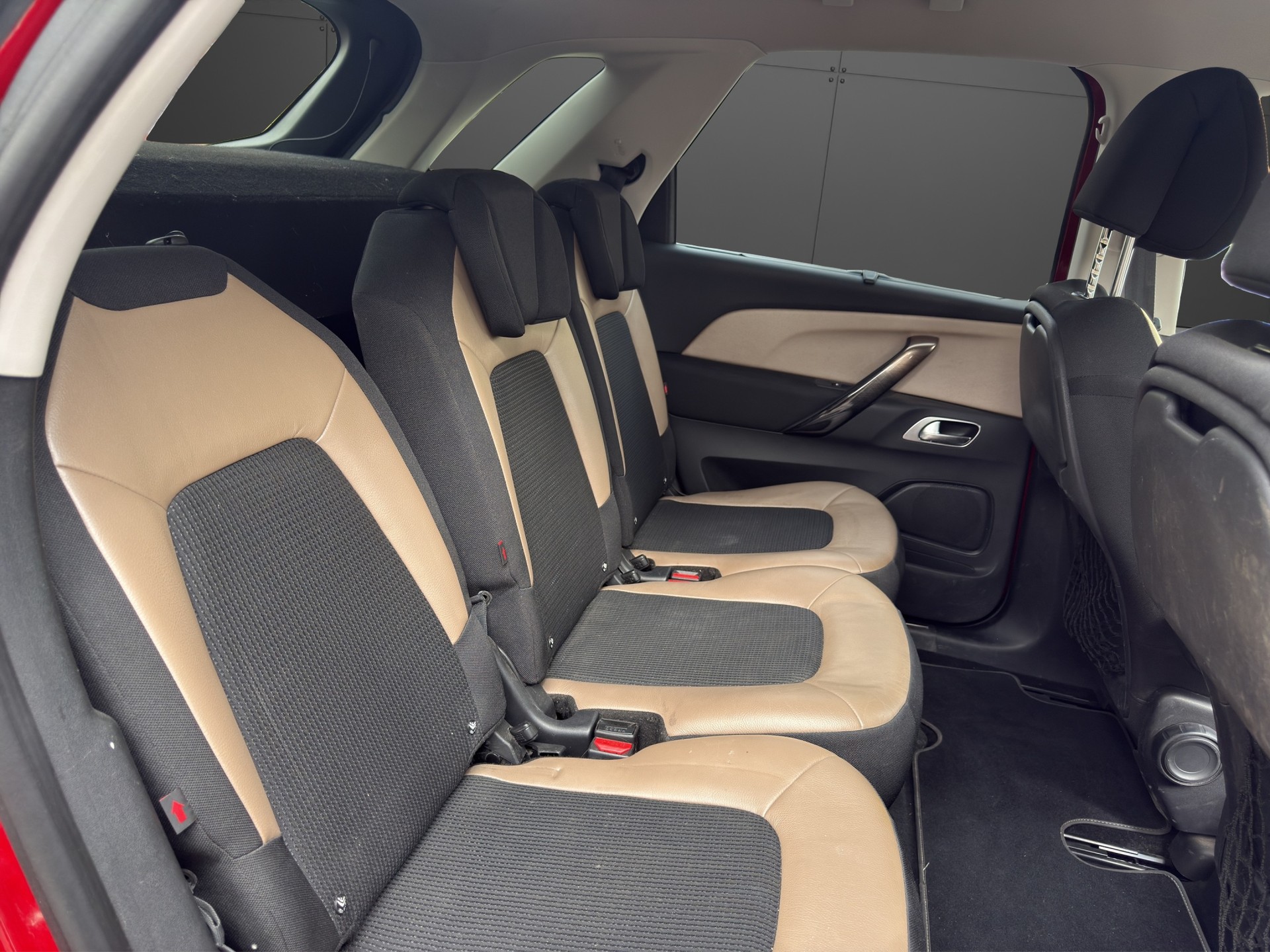 CITROEN C4 Picasso 1.6 e-HDi Attraction ETG6-image-14