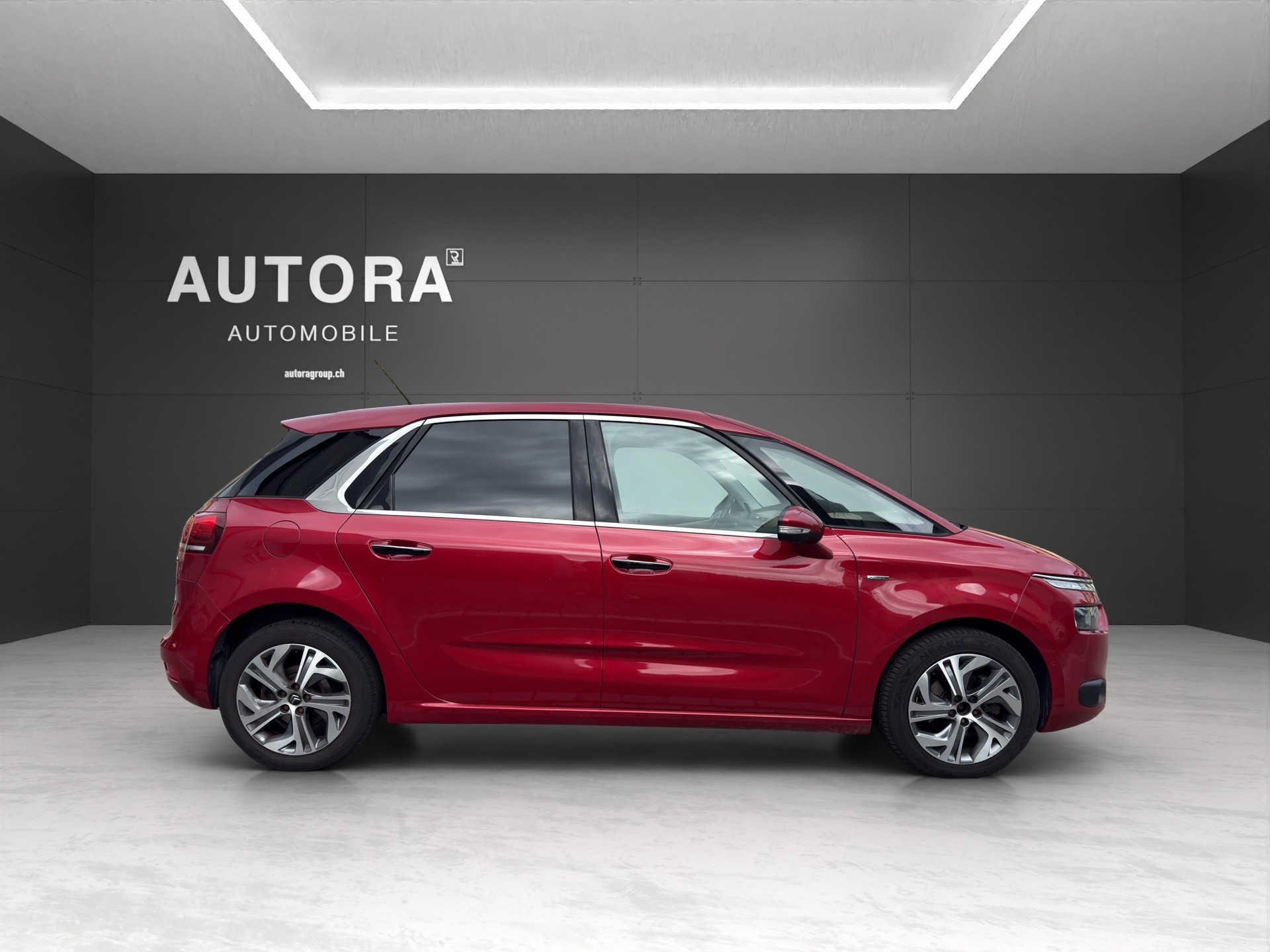 CITROEN C4 Picasso 1.6 e-HDi Attraction ETG6-image-6