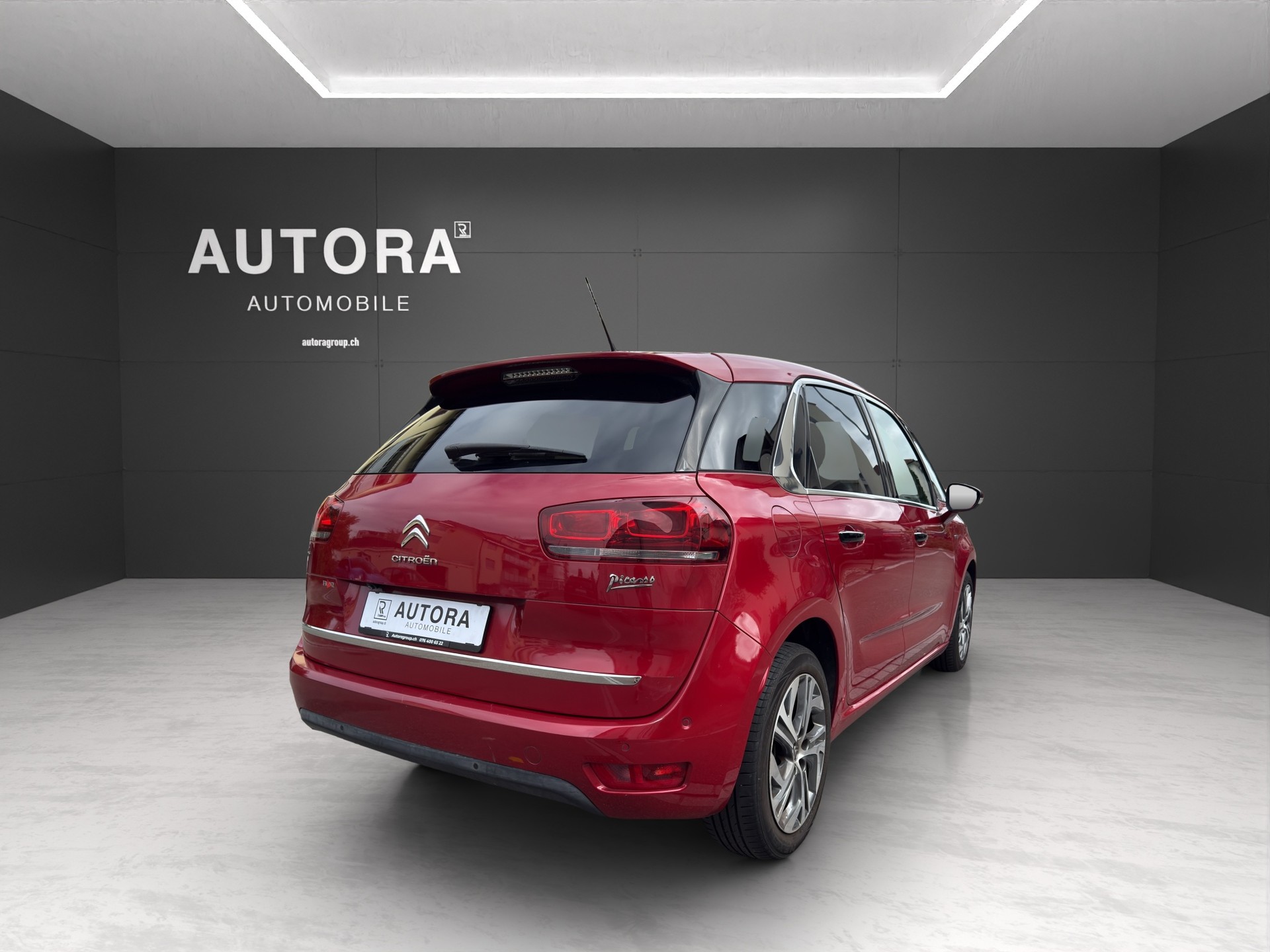 CITROEN C4 Picasso 1.6 e-HDi Attraction ETG6-image-5