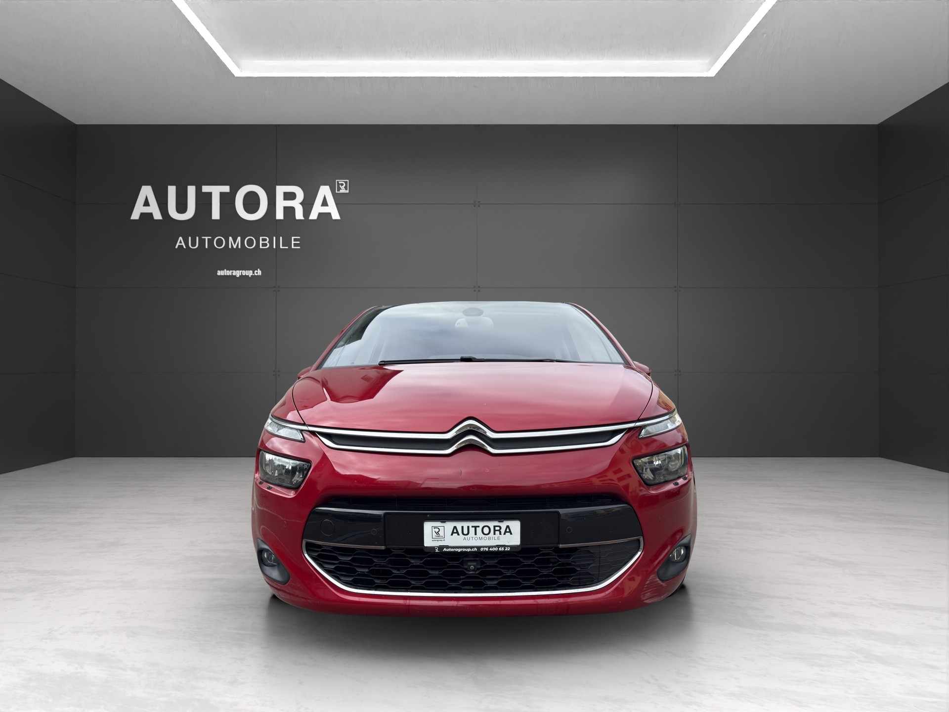 CITROEN C4 Picasso 1.6 e-HDi Attraction ETG6-image-1