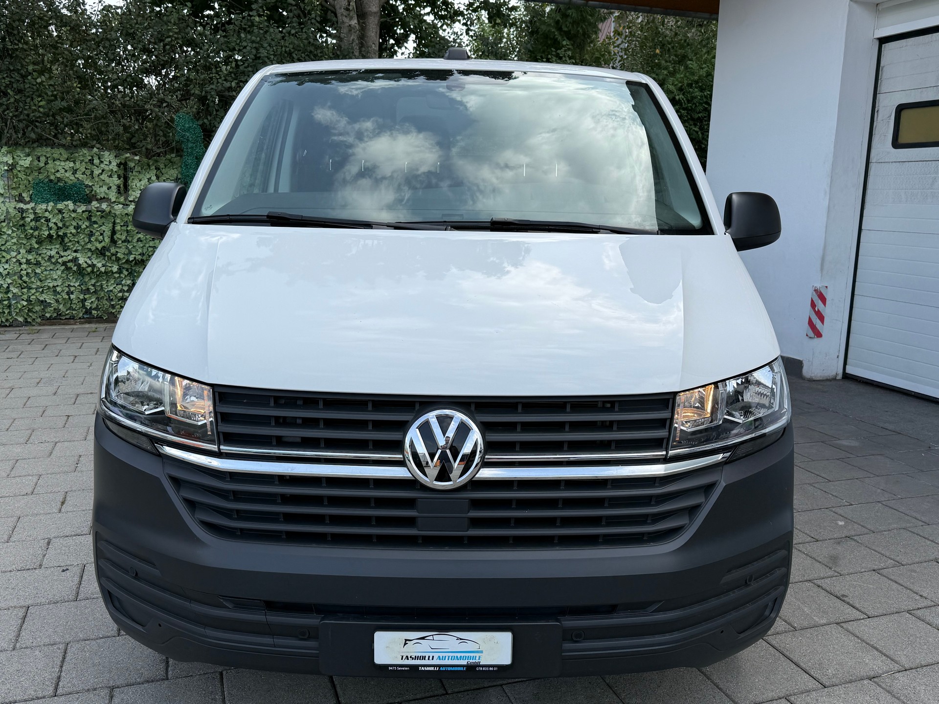 VW T6.1 2.0 TDI DSG-image-2