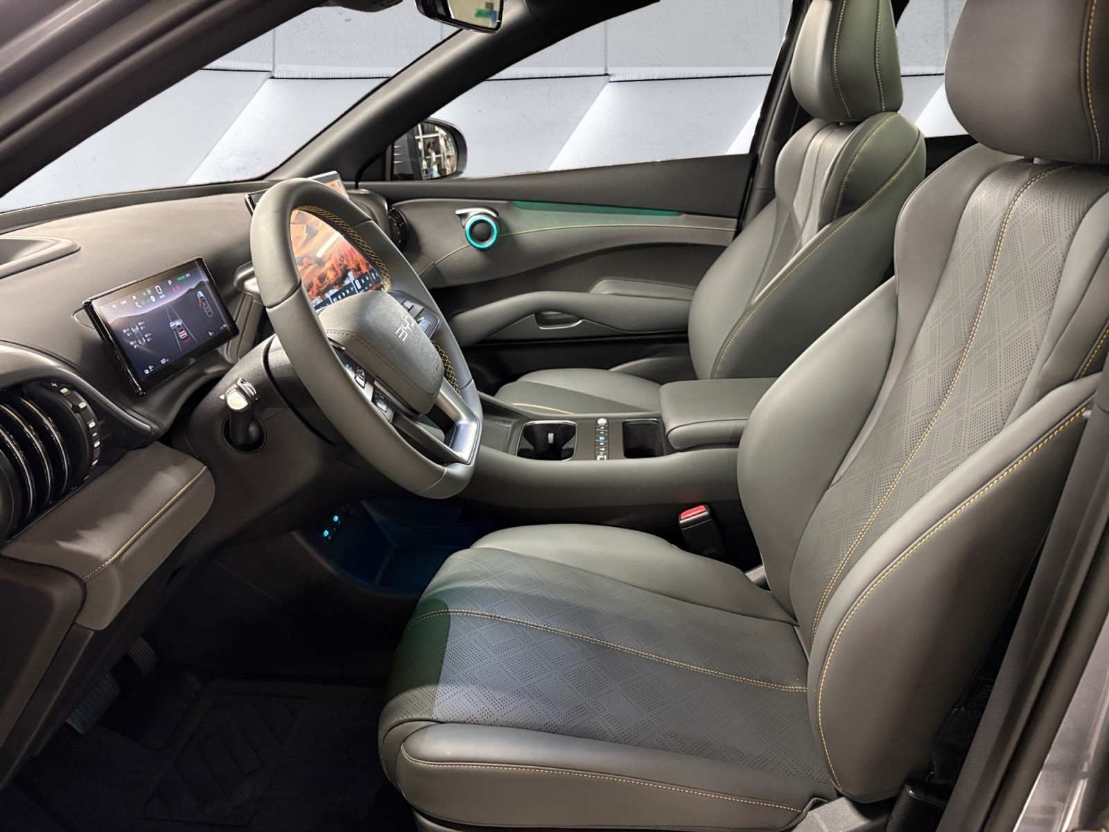 BYD Atto 3 EVO 74.8 kWh Excellence AWD-image-12