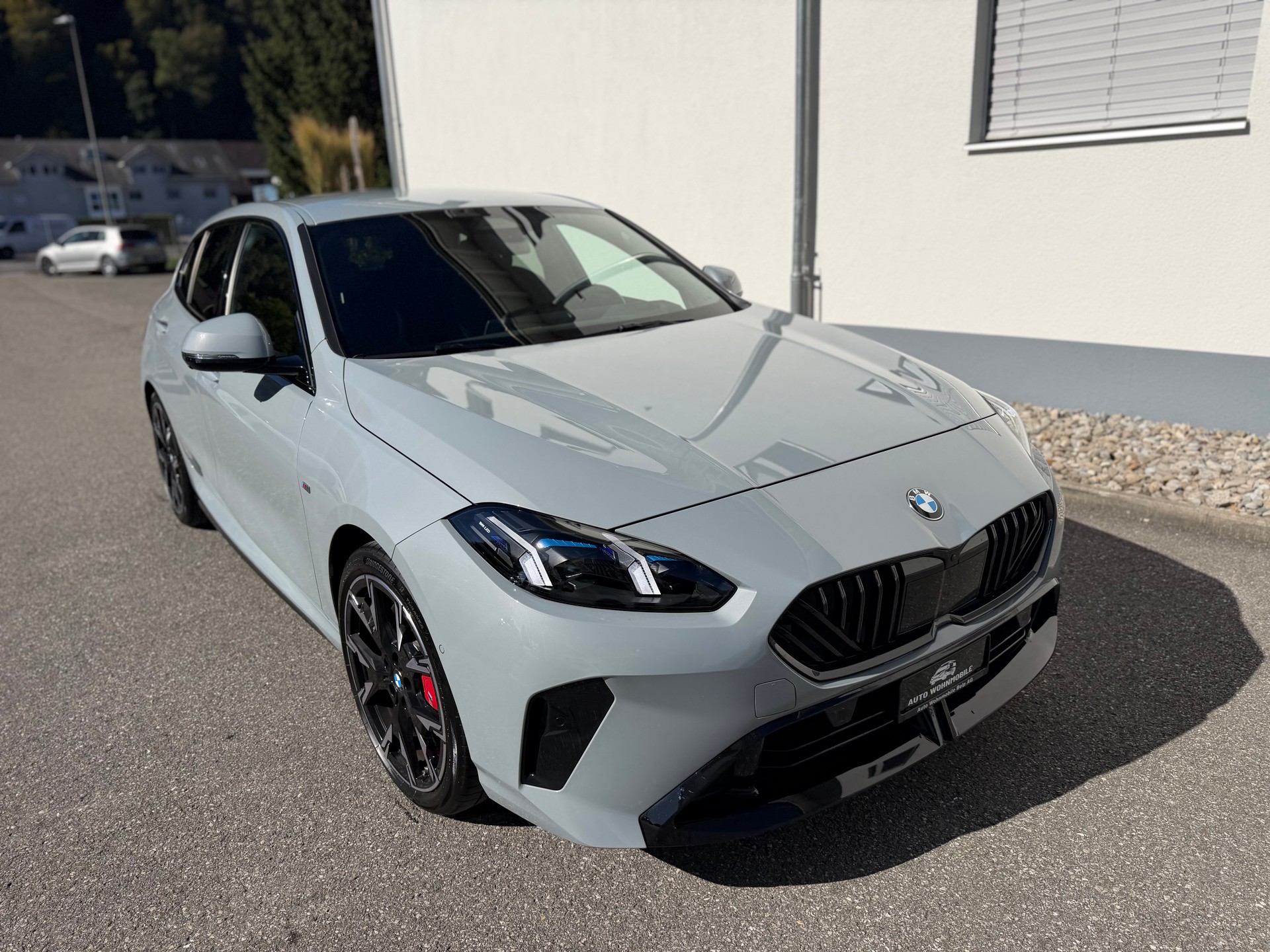 BMW 118d M Sport Pro Steptronic | HEAD-UP DISPLAY | MASSAGESITZE | 360° KAMERA | KEYLESS GO-image-1