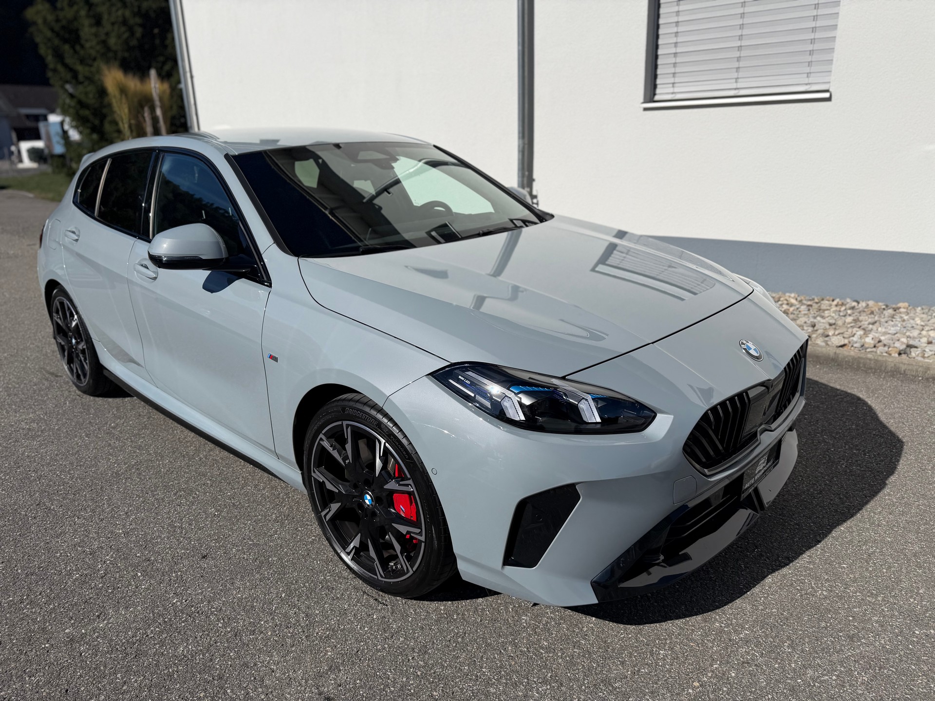 BMW 118d M Sport Pro Steptronic | HEAD-UP DISPLAY | MASSAGESITZE | 360° KAMERA | KEYLESS GO-image-2