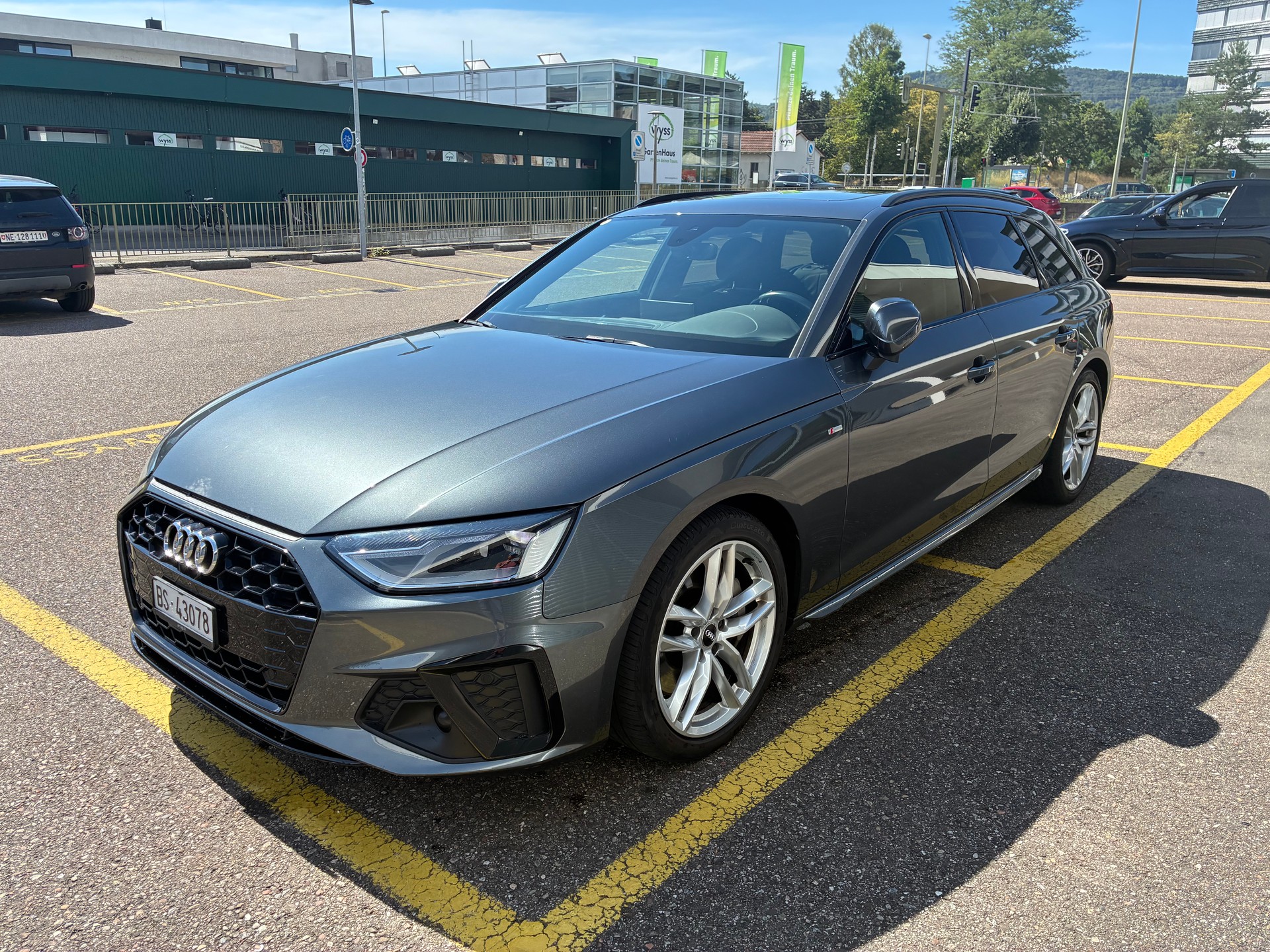 AUDI Avant 50 TDI Quattro S-Line-image-1