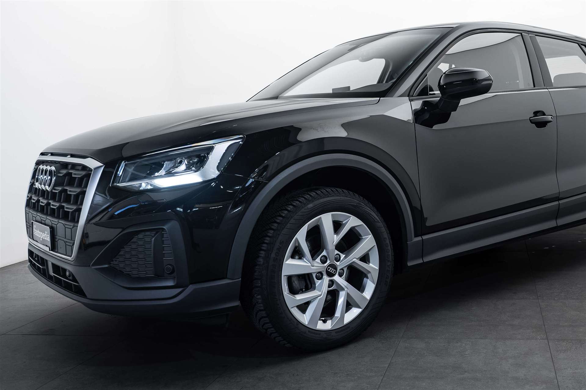 AUDI AUDI Q2 35 TFSI S-tronic-showroom-element-1